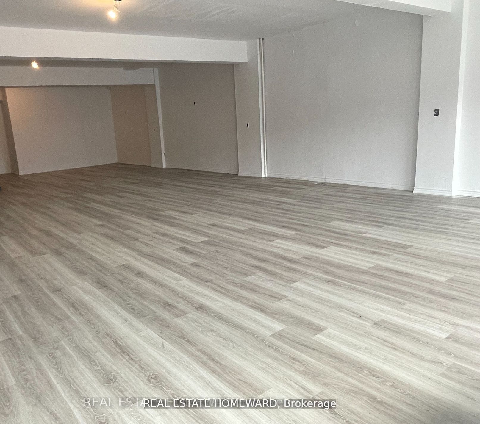 2880 East Kingston Road Property Photo 5