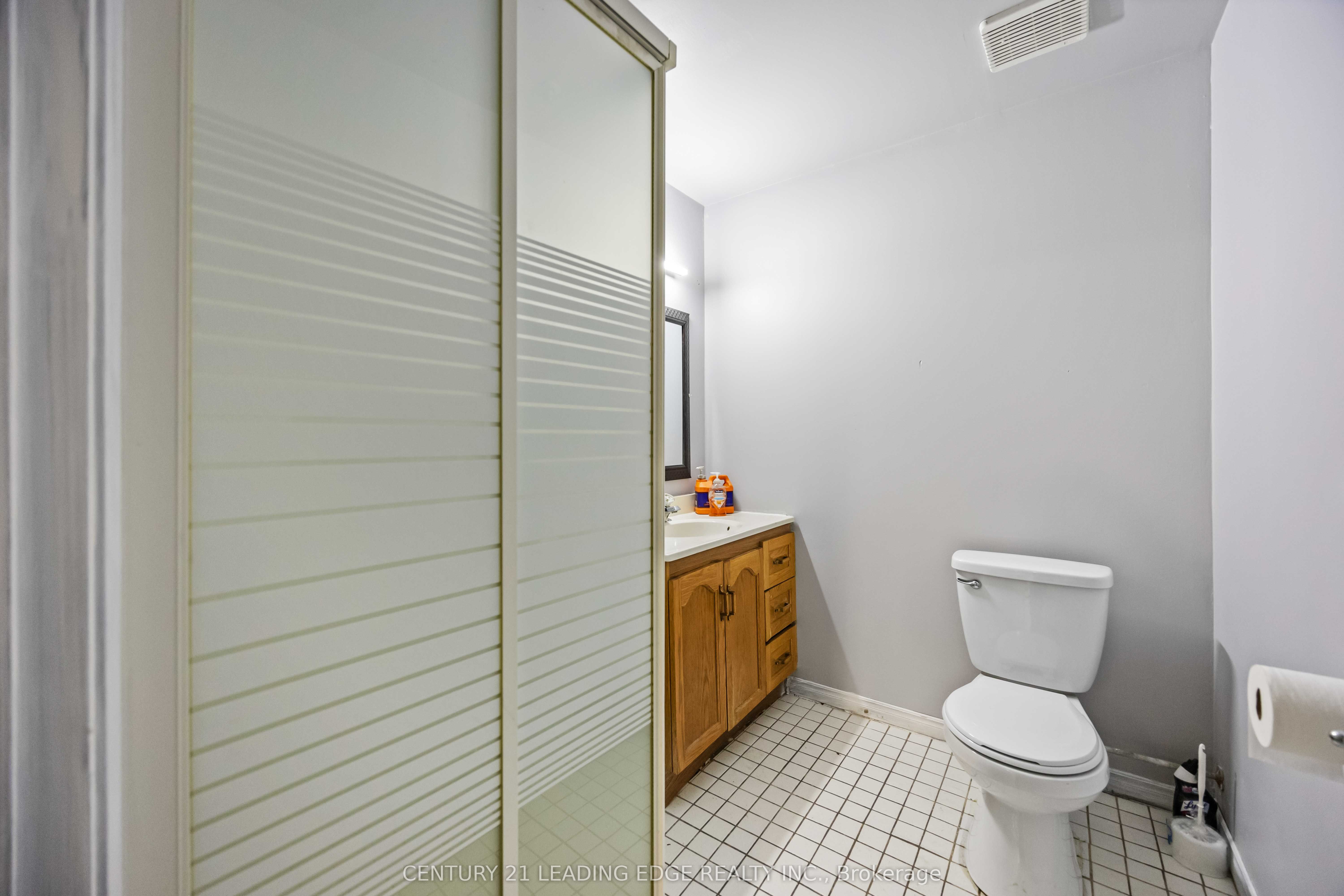 #12 - 850 Tapscott Road Property Photo 13