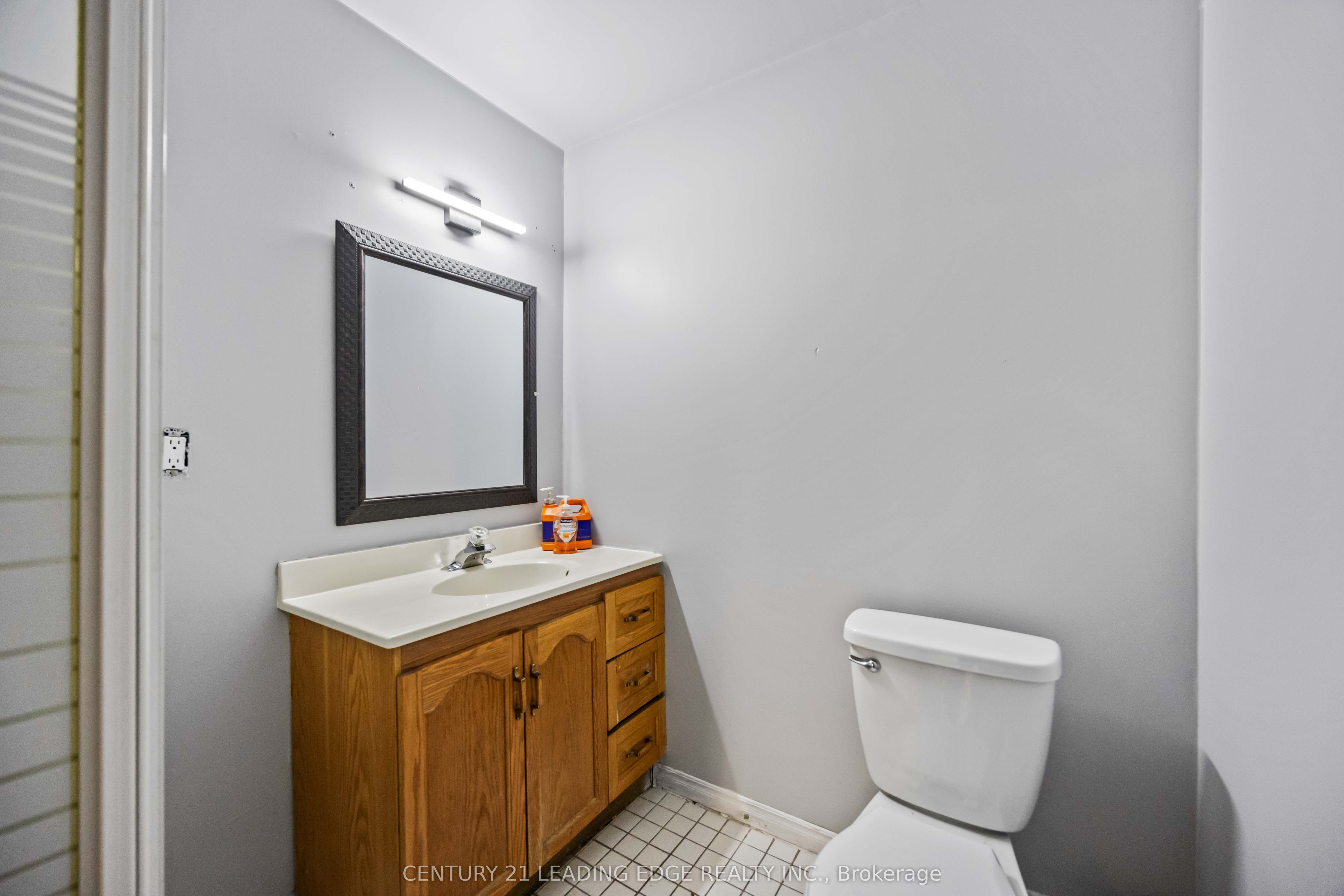 #12 - 850 Tapscott Road Property Photo 14