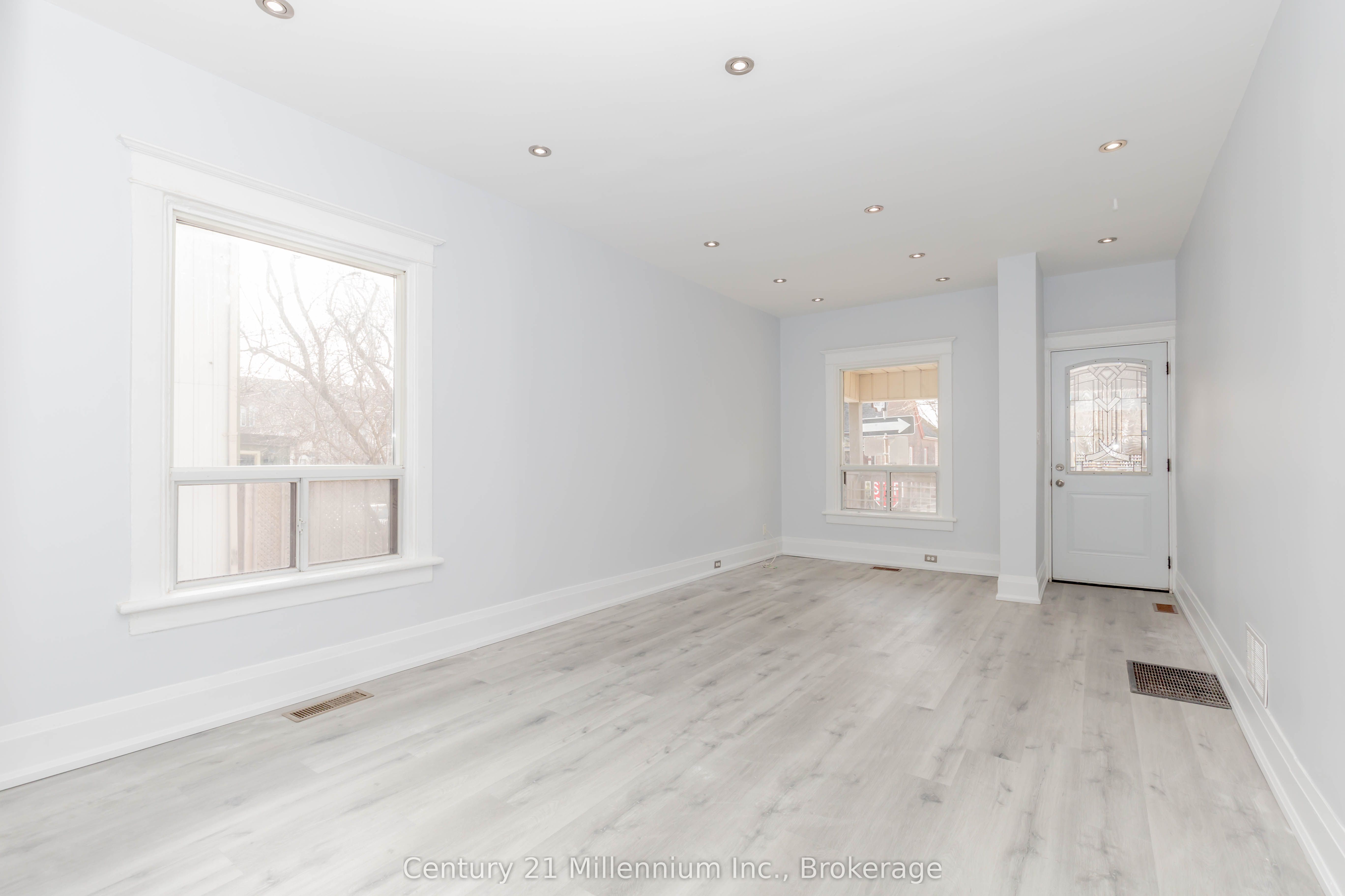 69 Laing Street Property Photo 9