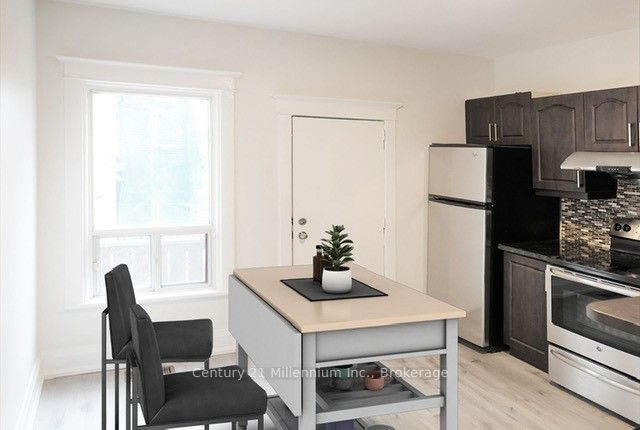 69 Laing Street Property Photo 12