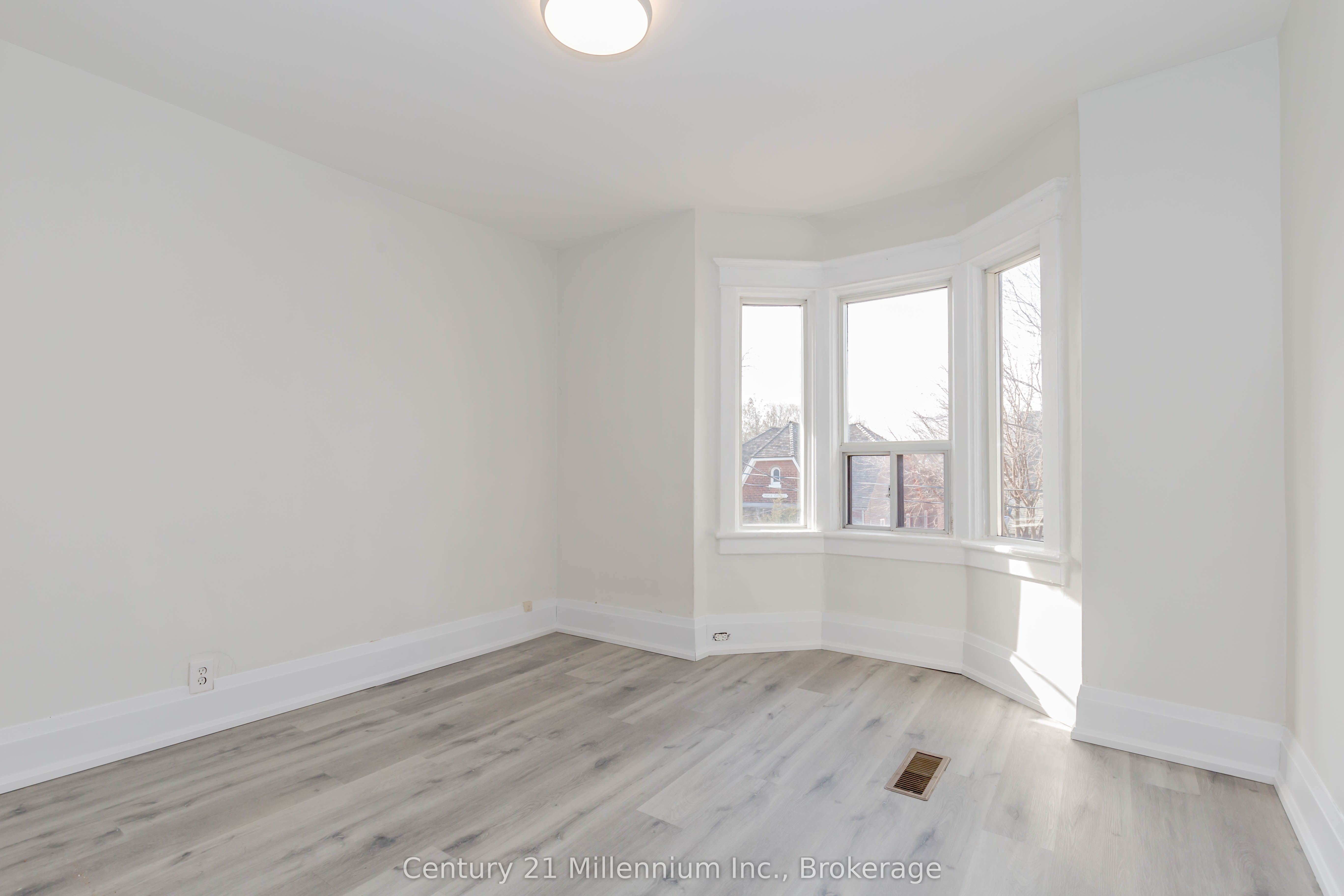 69 Laing Street Property Photo 15