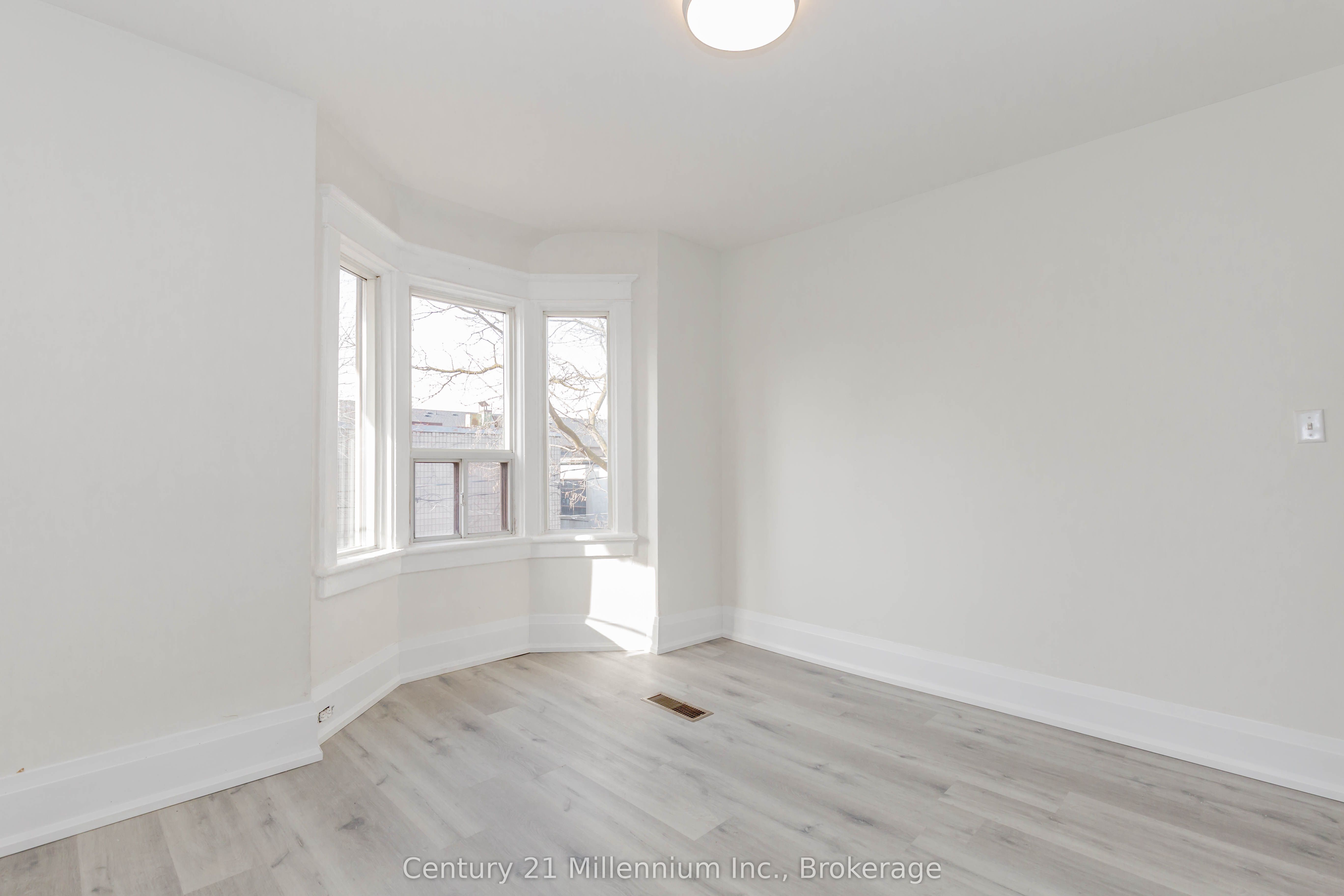 69 Laing Street Property Photo 17