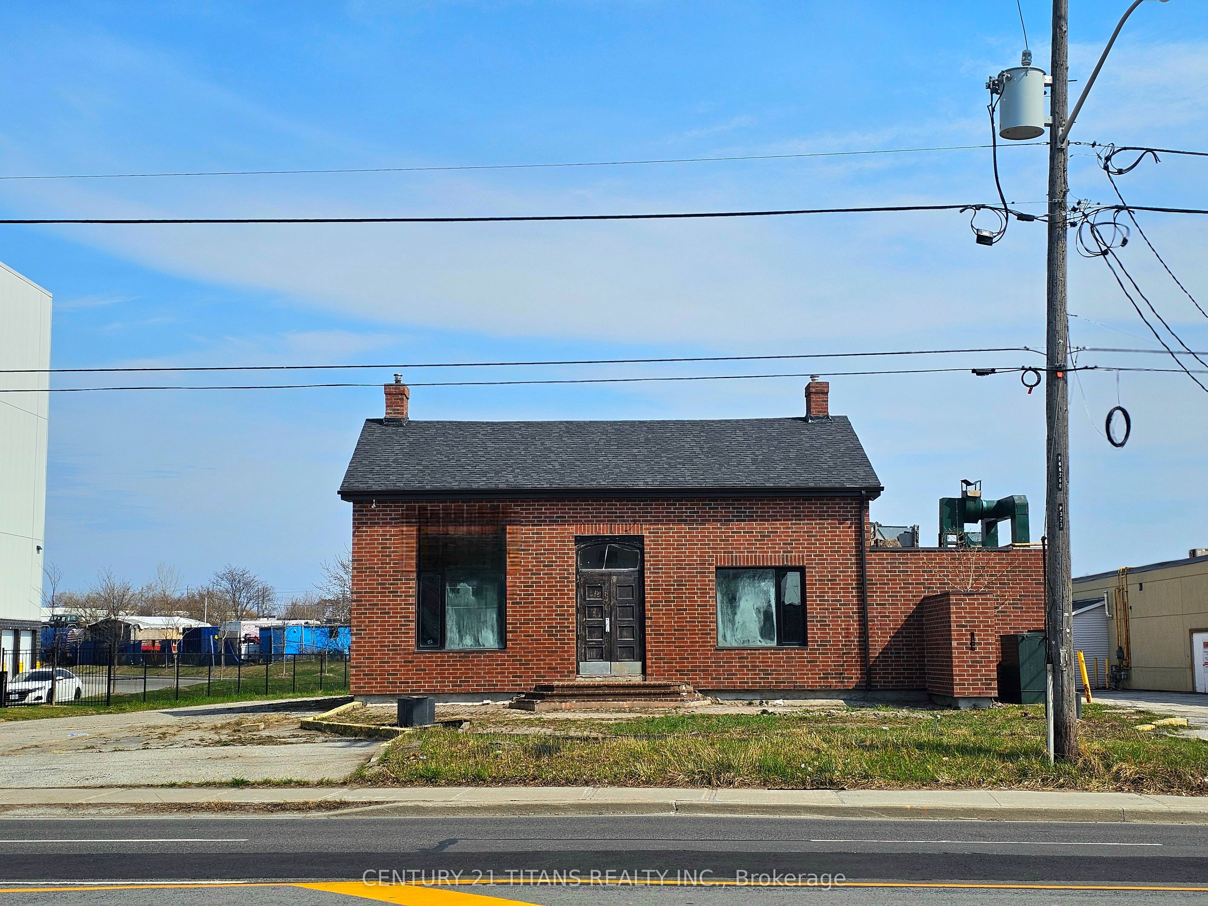 323 Danforth Road Property Photo 1