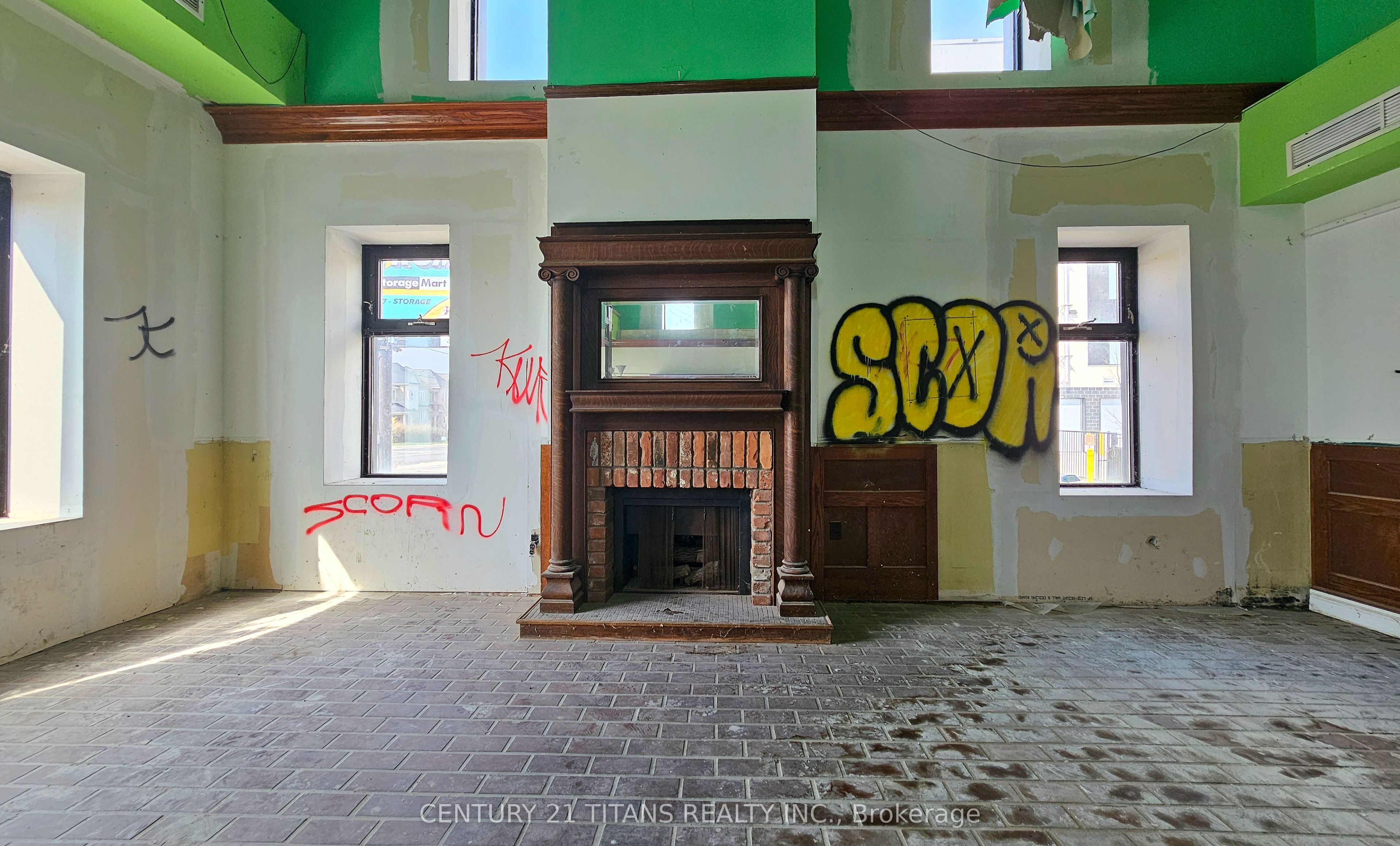 323 Danforth Road Property Photo 13