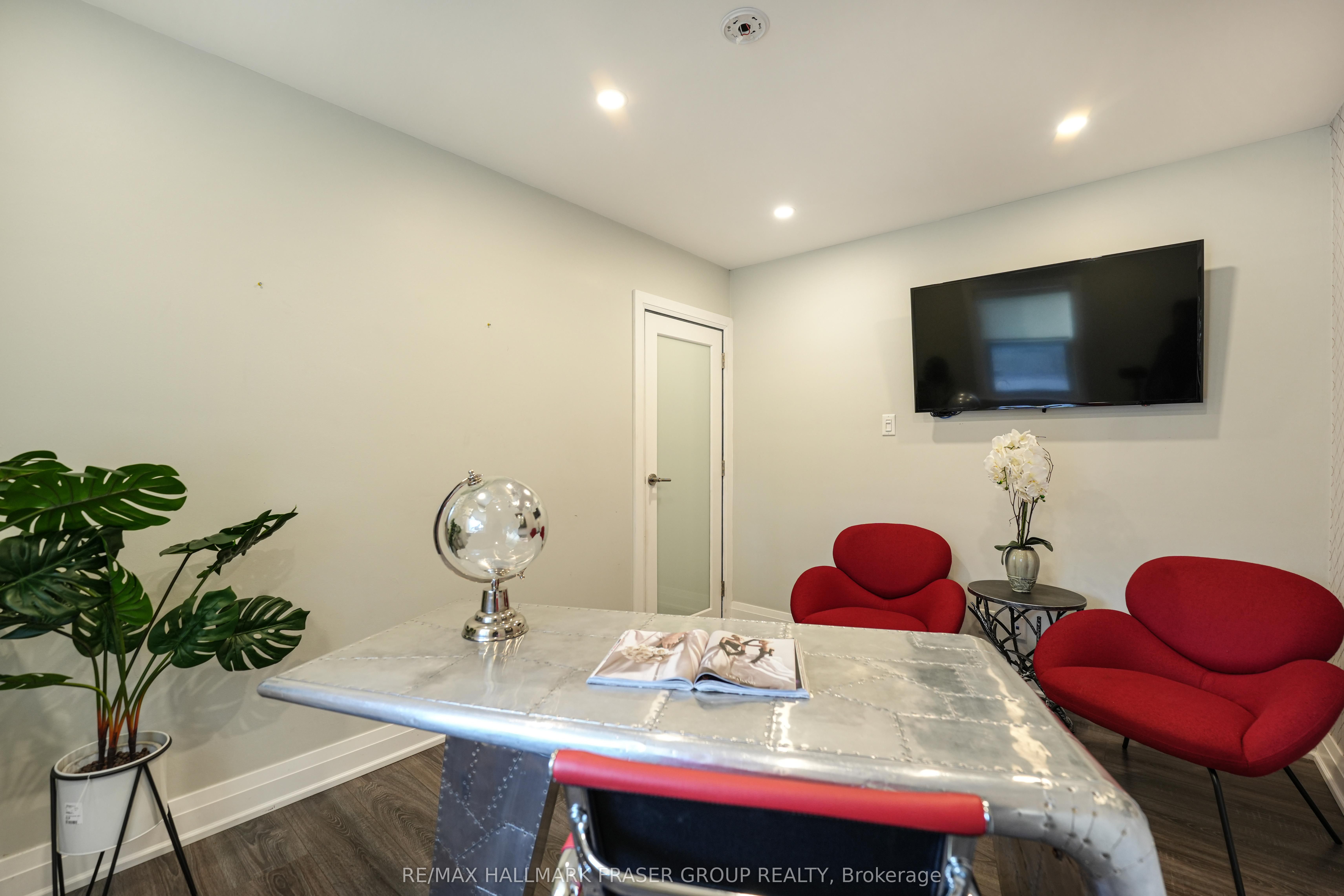 65 Church Street Property Photo 11
