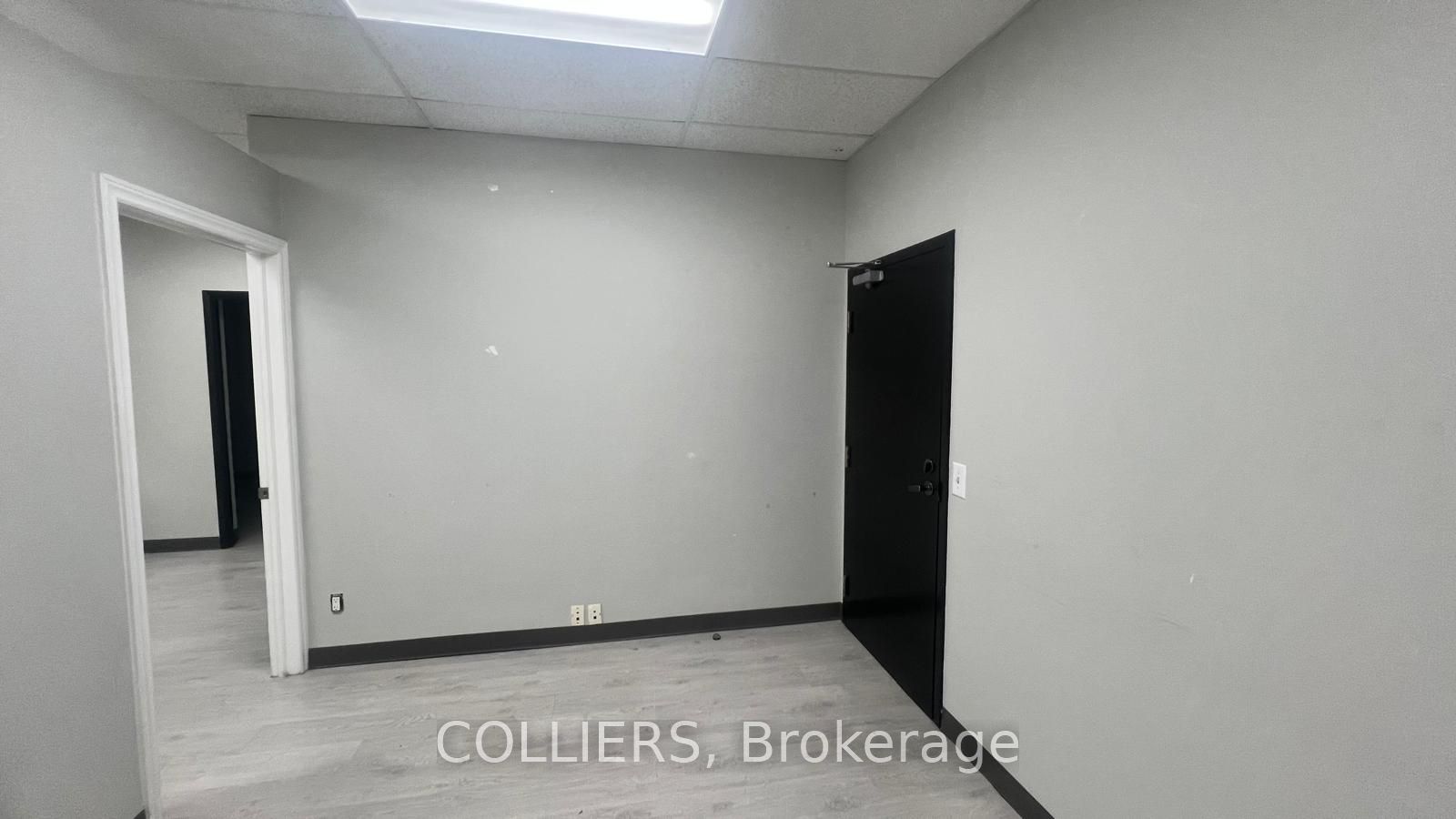 #207 - 1450 Midland Avenue Property Photo 3