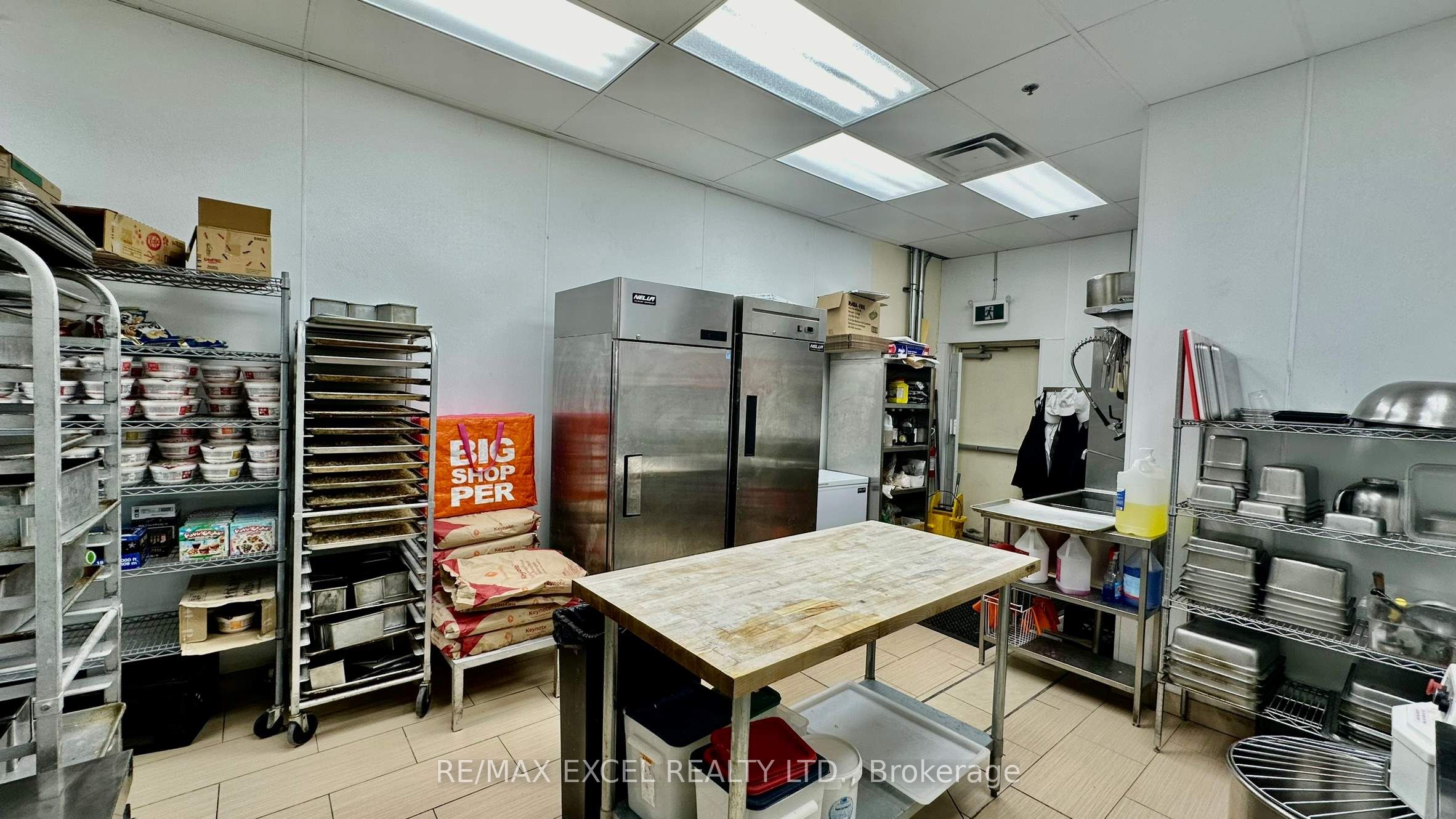 #e111 - 3262 Midland Avenue Property Photo 2