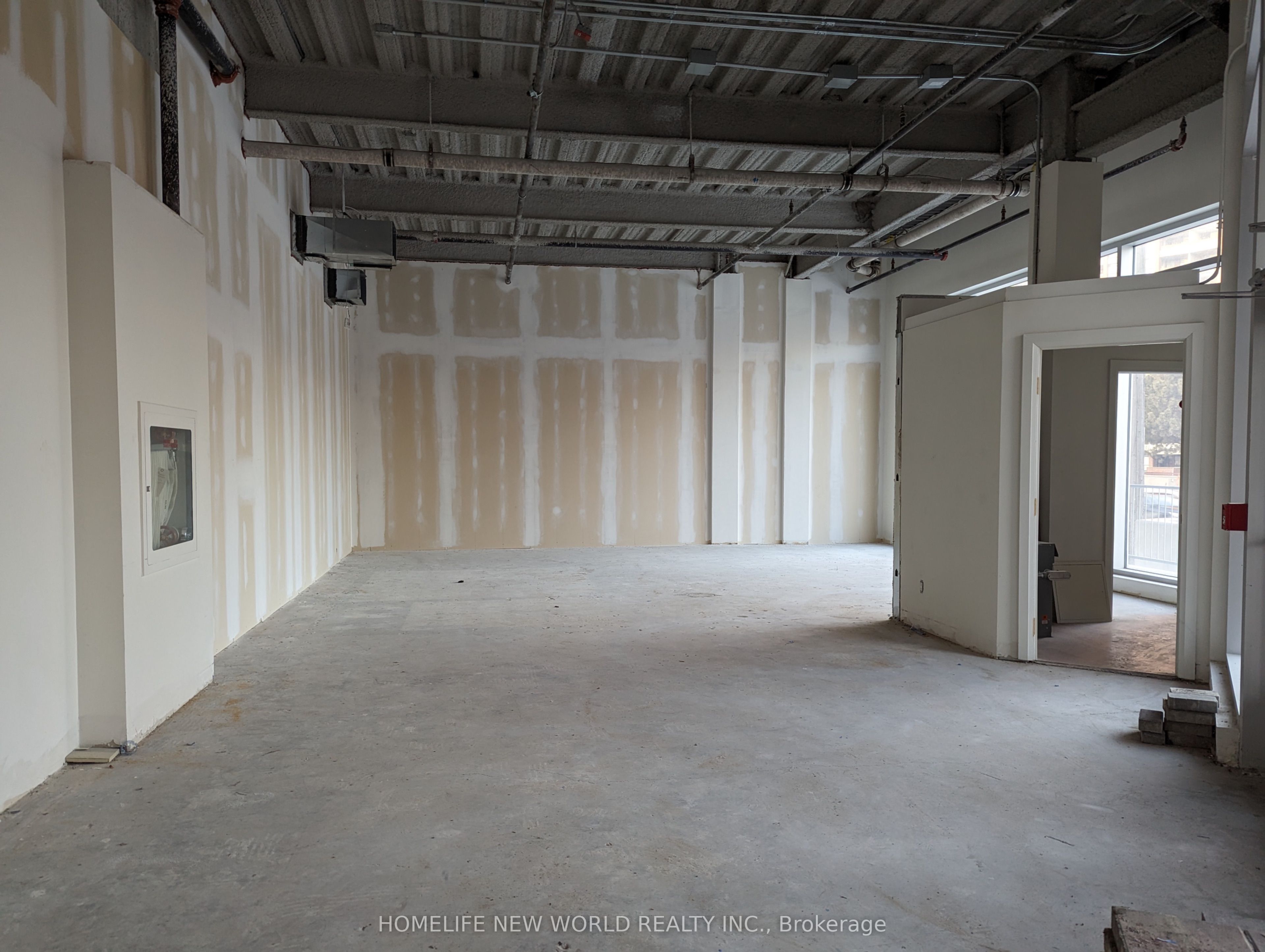 #1g2 - 2330 Kennedy Road Property Photo 18