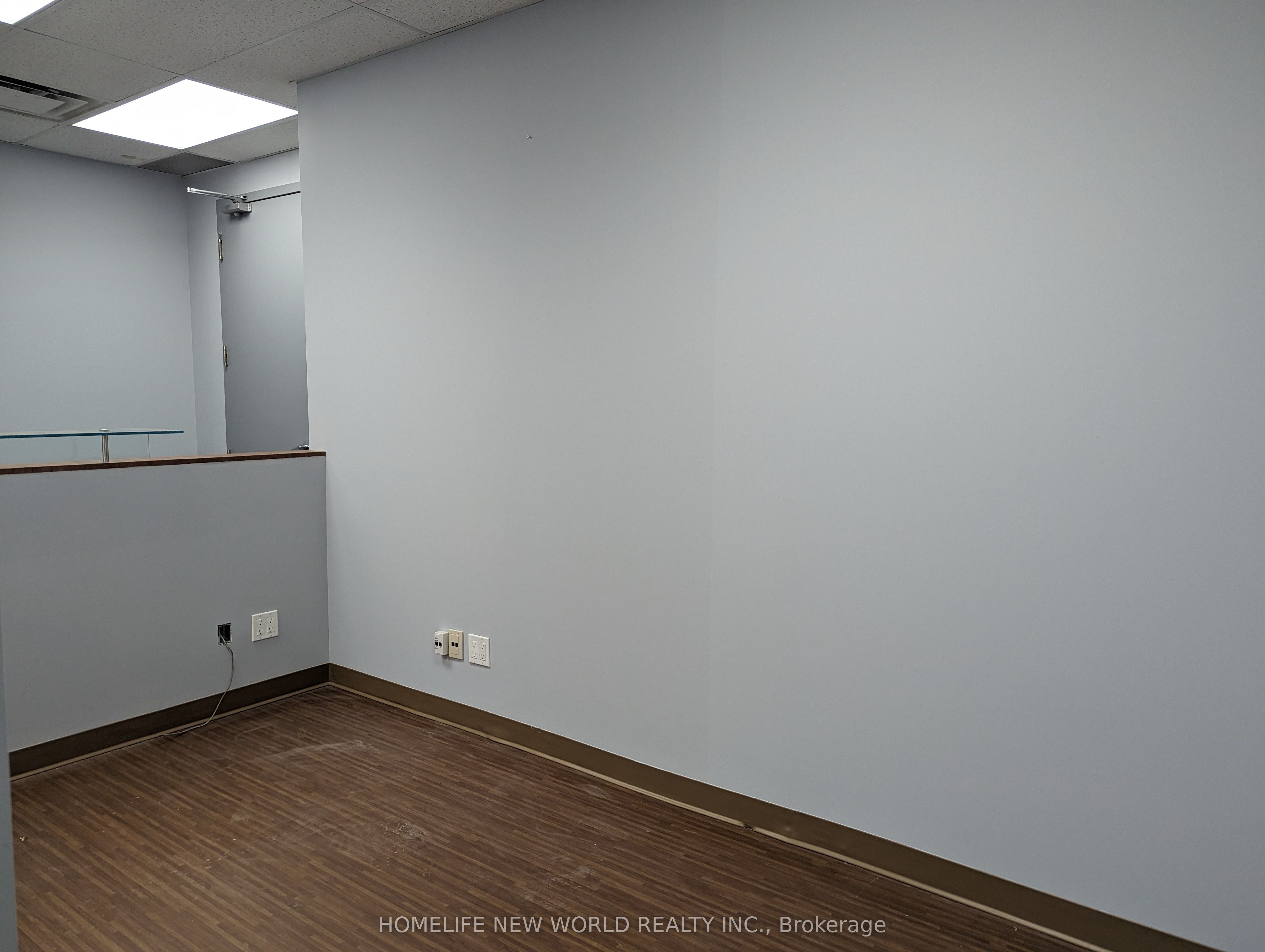 #201 - 2330 Kennedy Road Property Photo 15