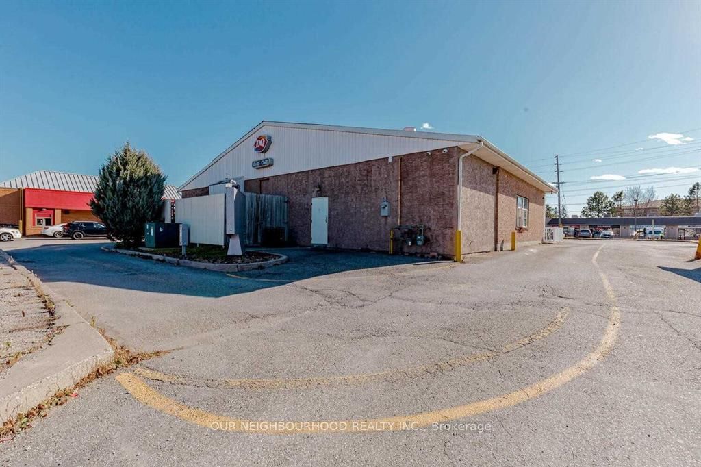 #1 - 1881 Scugog Street Property Photo 3