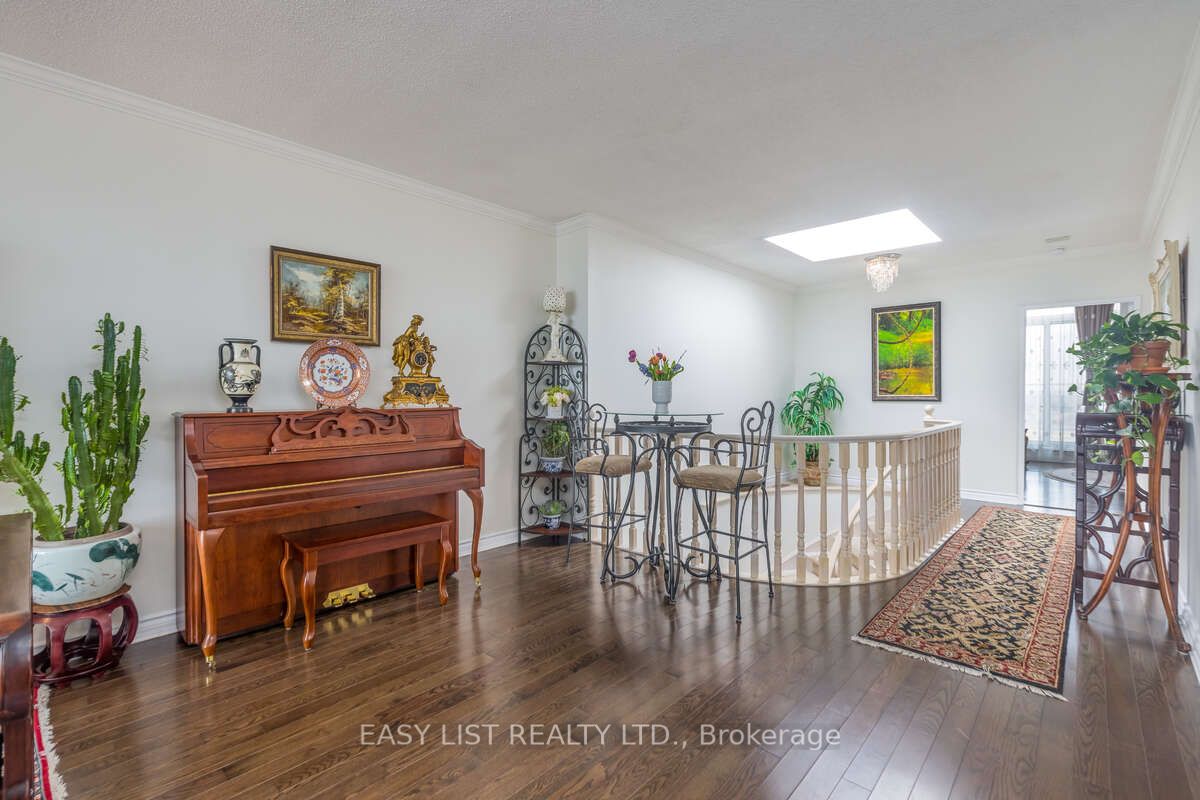 #ph14 - 20 Guildwood Parkway Property Photo 12