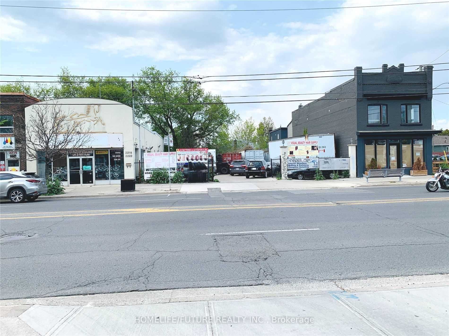 3218 Danforth Avenue Property Photo 2
