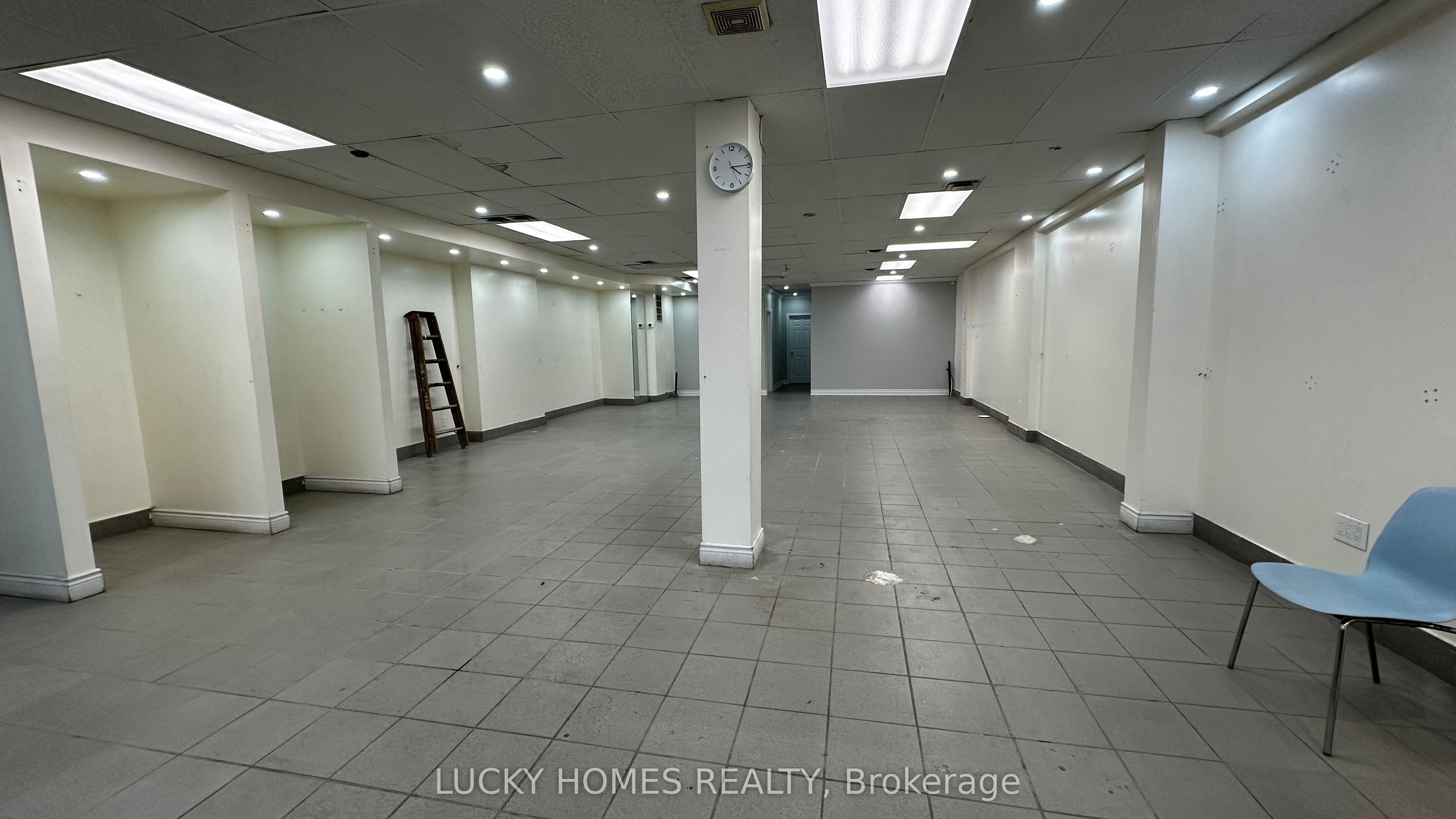 2679 Eglinton Avenue Property Photo 2