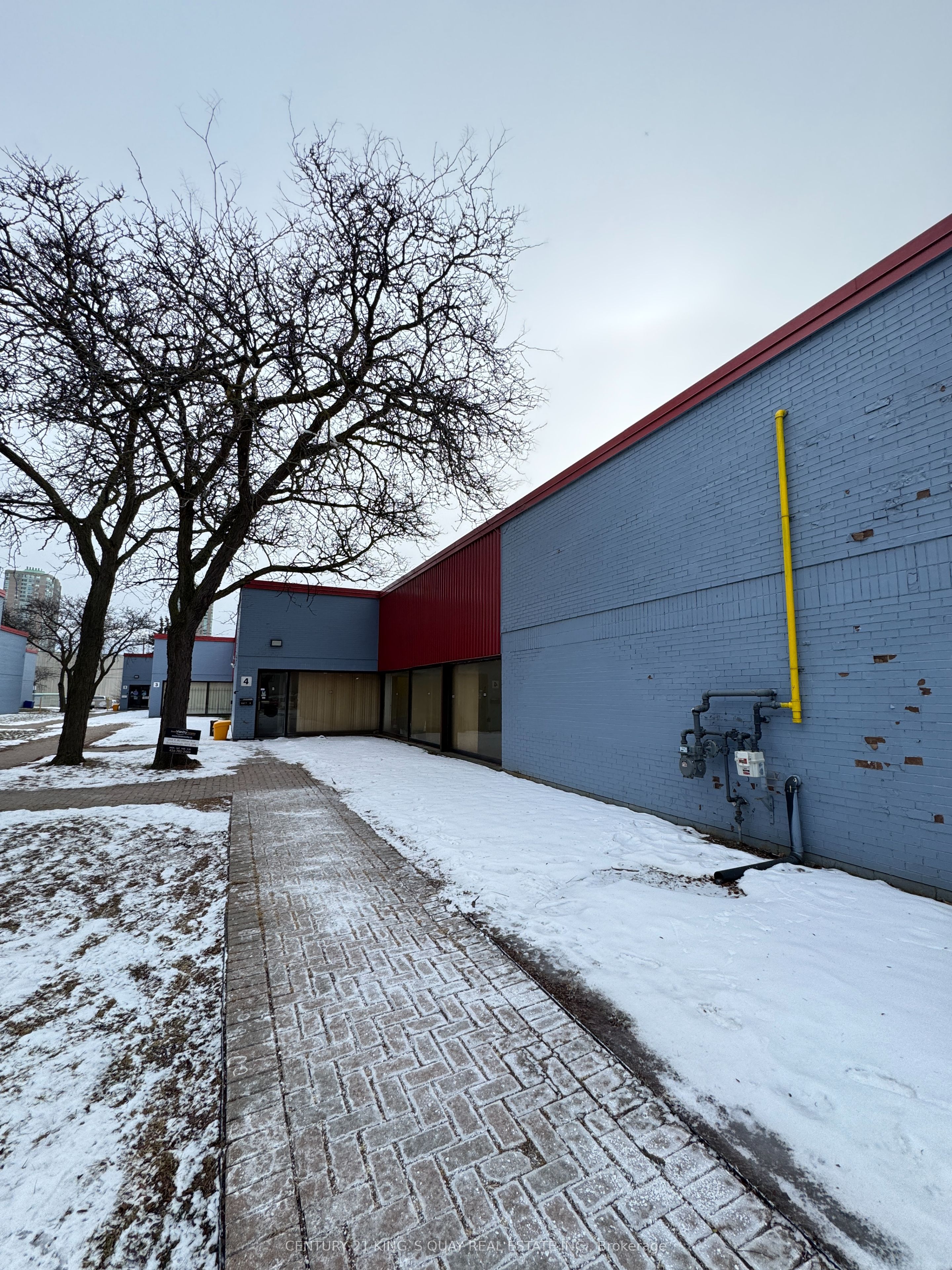 #4 - 70 Milner Avenue Property Photo 1
