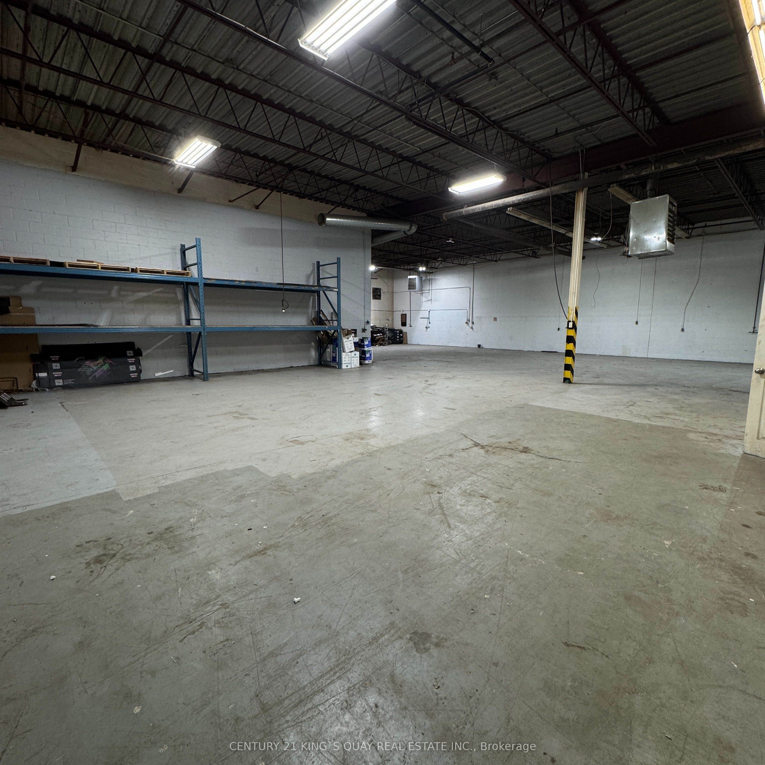 #4 - 70 Milner Avenue Property Photo 4