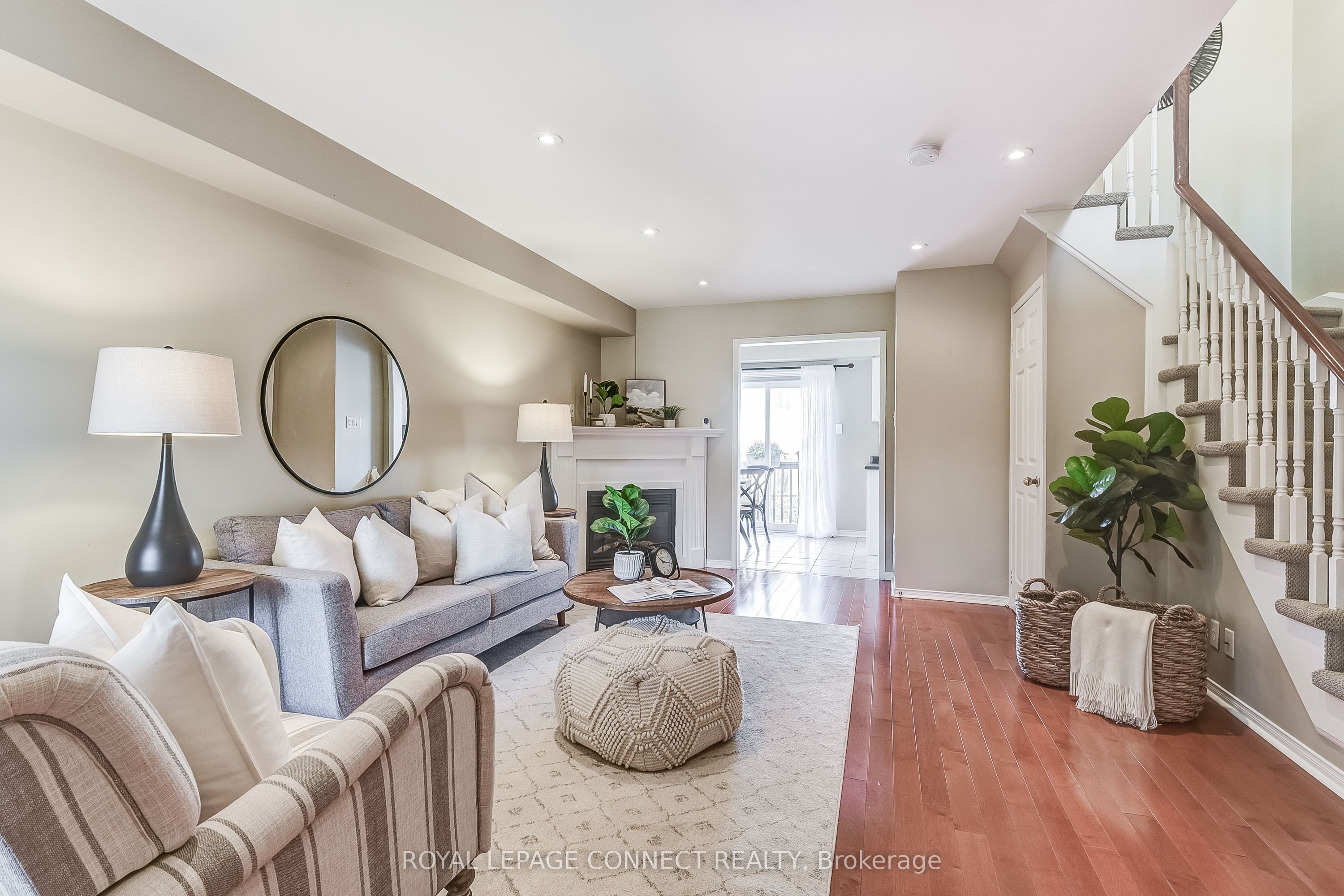 29 Andona Crescent Property Photo 8