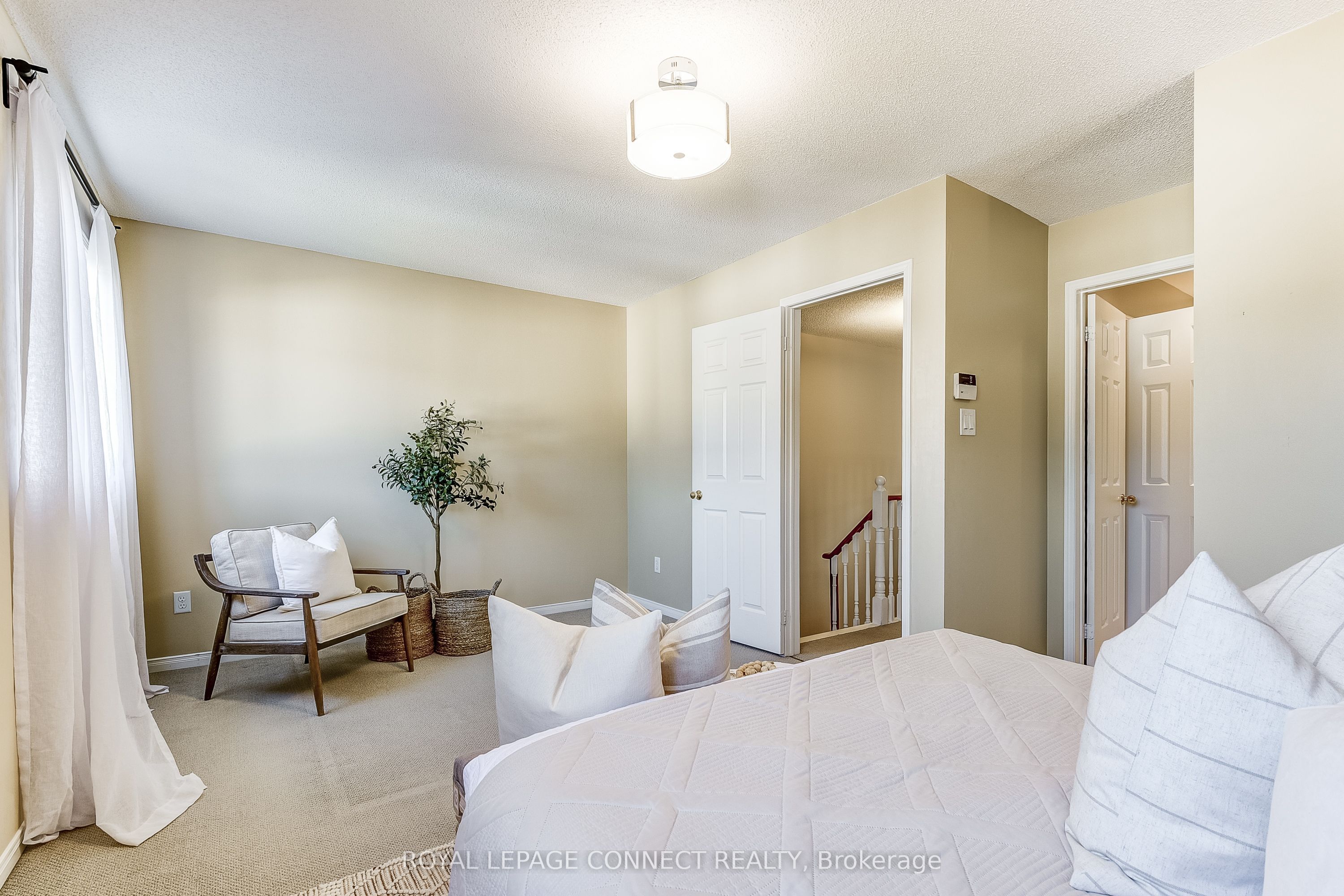 29 Andona Crescent Property Photo 19