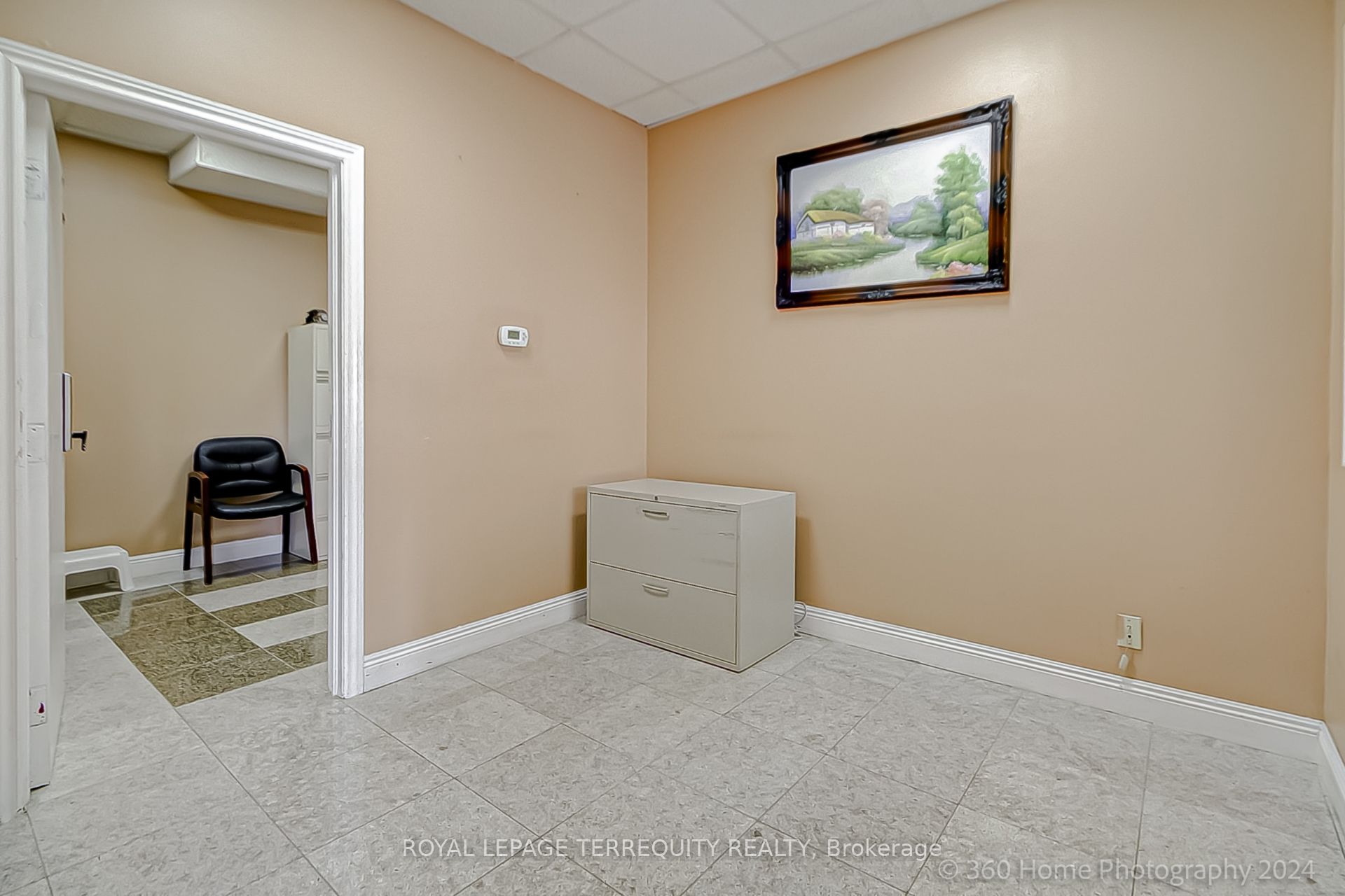#204 - 80 Corporate Drive Property Photo 8