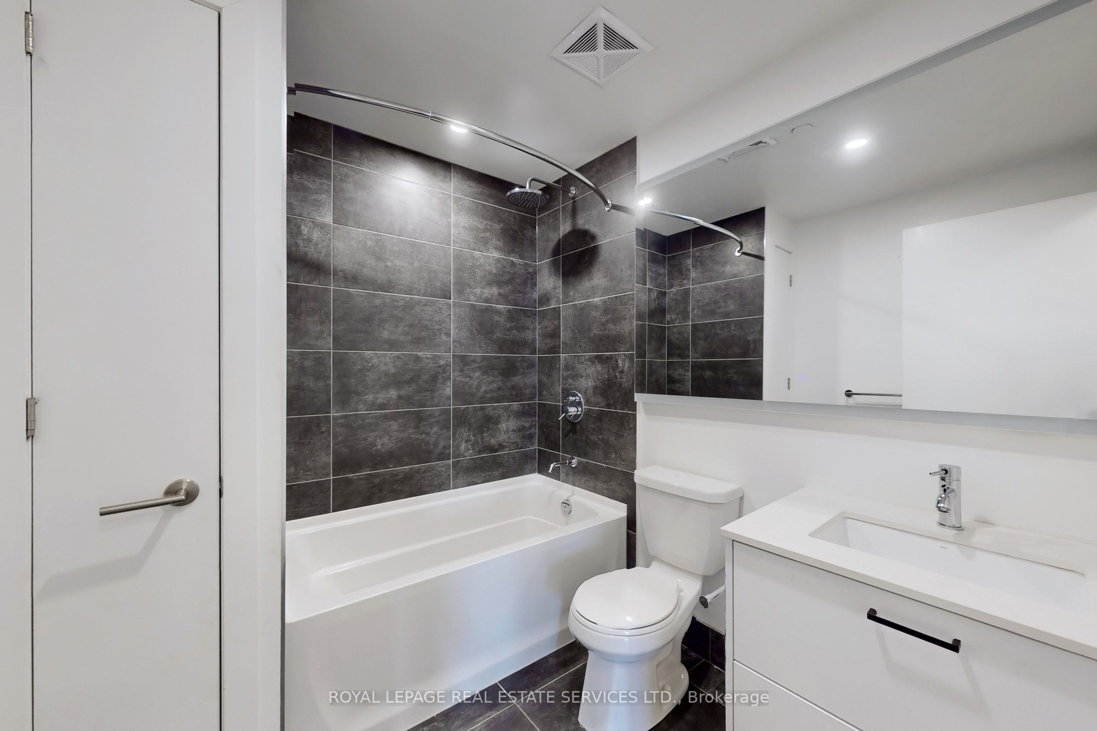 #509 - 1331 Queen Street Property Photo 14