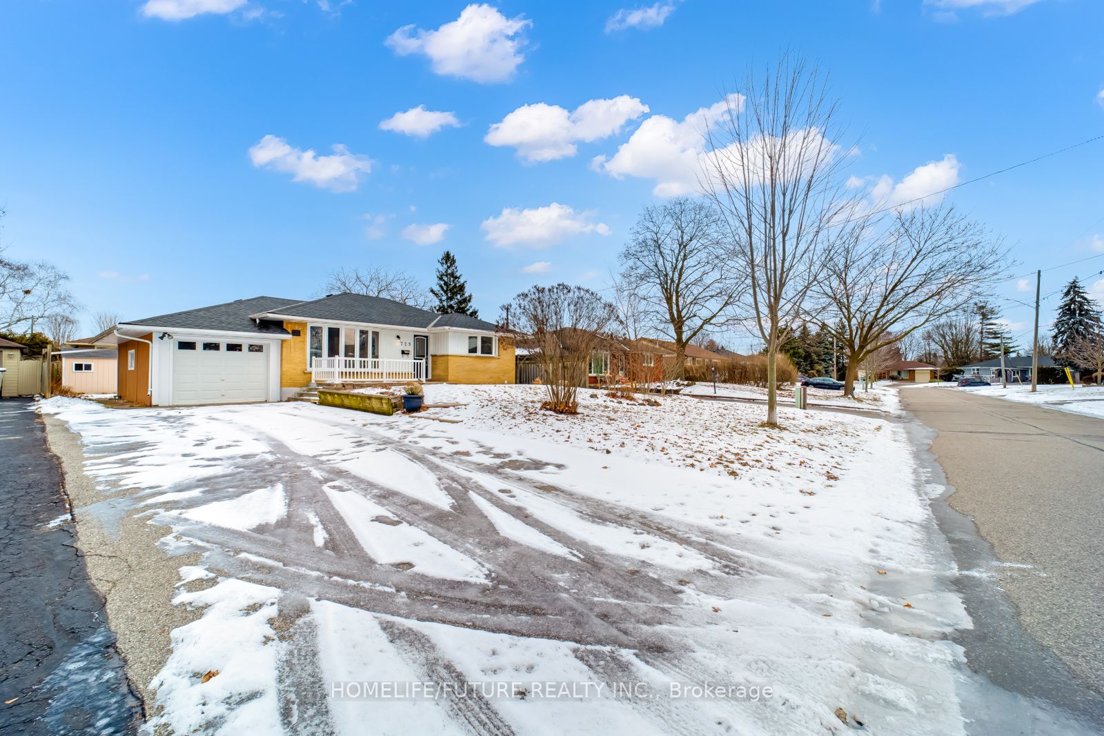 729 Glenforest Street Property Photo 2