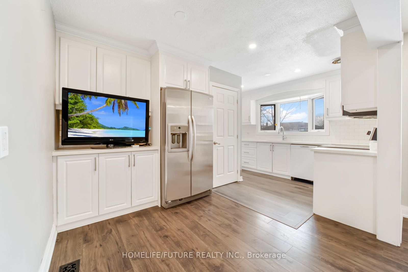 729 Glenforest Street Property Photo 8
