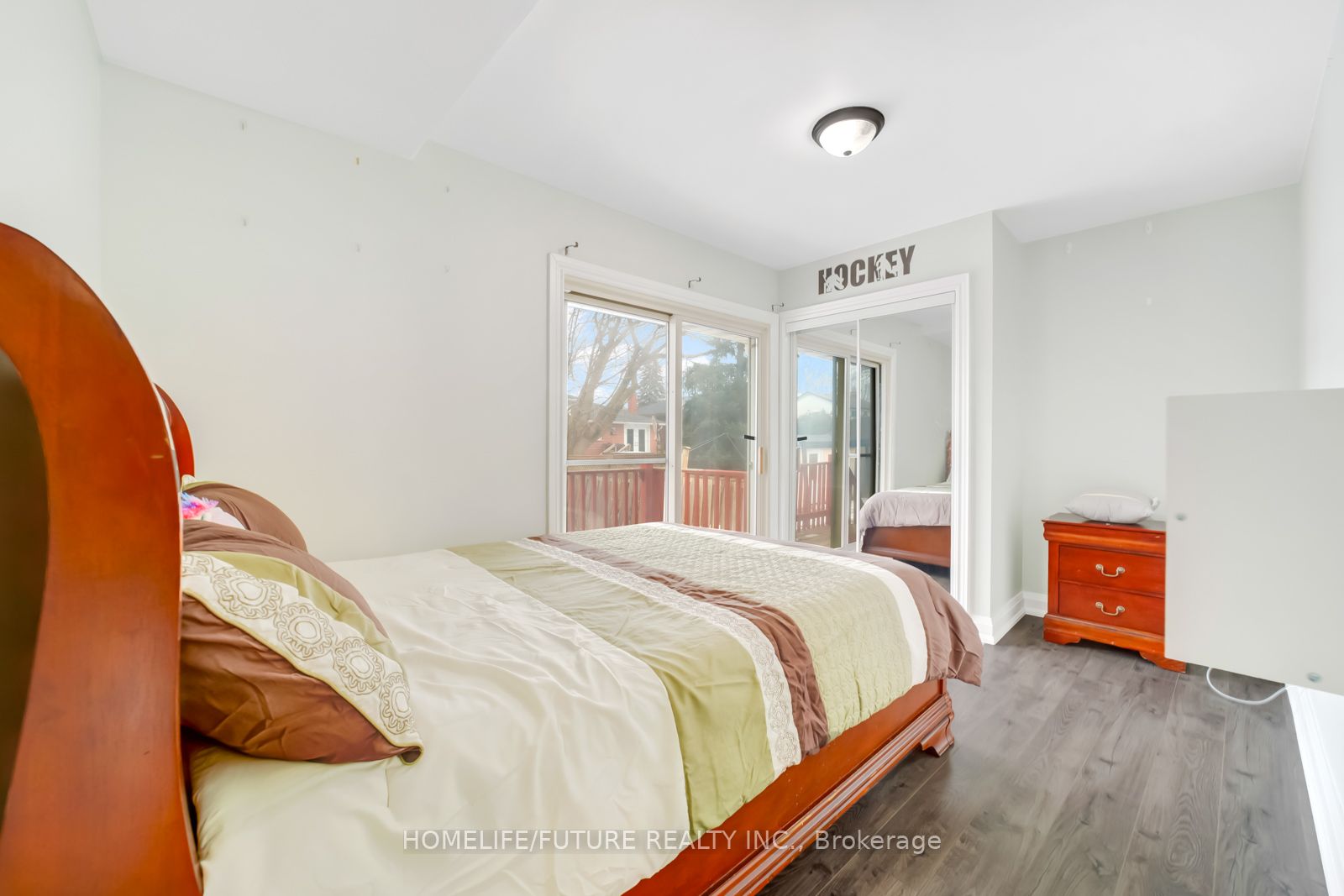 729 Glenforest Street Property Photo 10