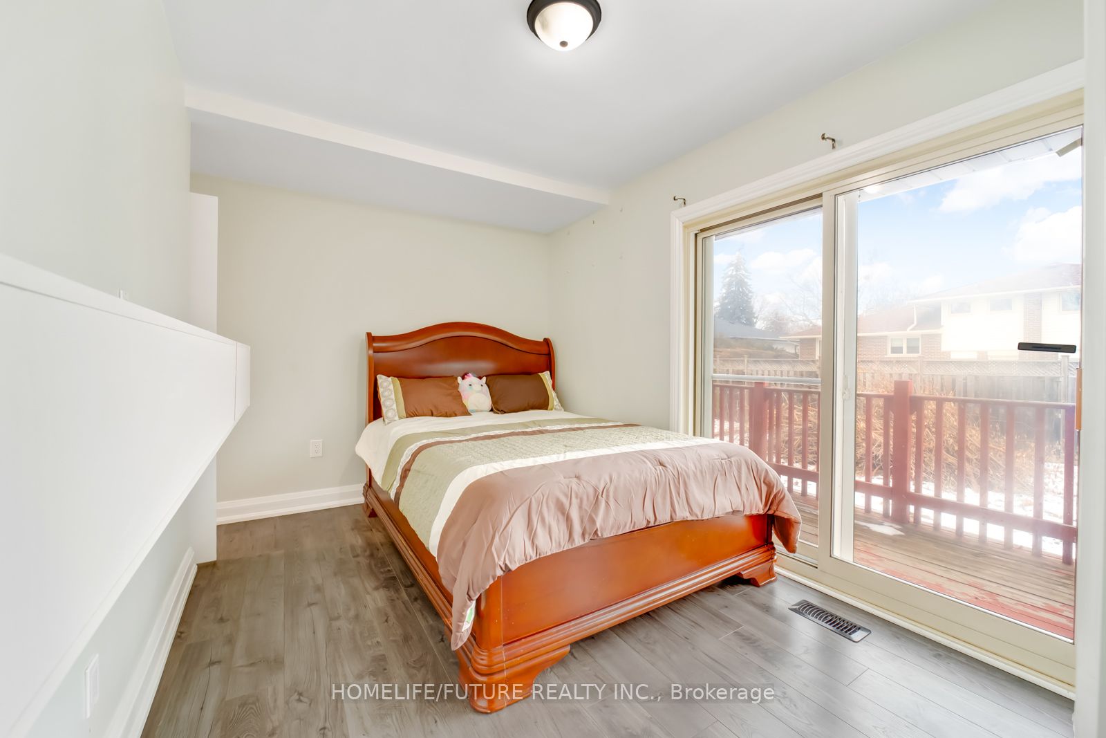729 Glenforest Street Property Photo 12