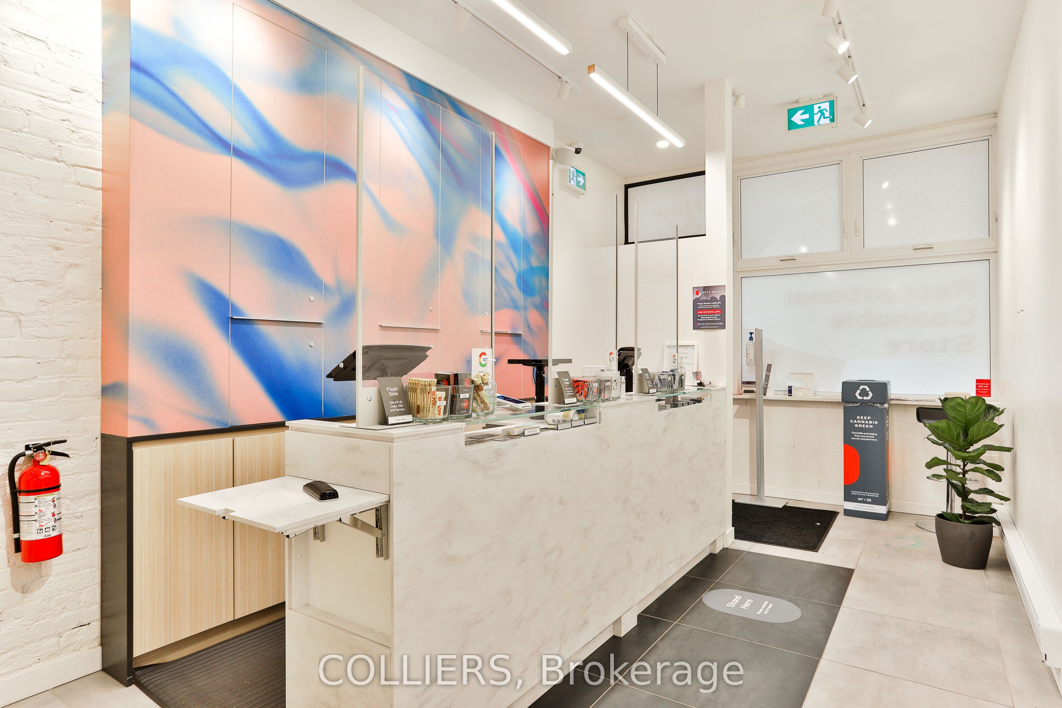 1303 Queen Street Property Photo 2