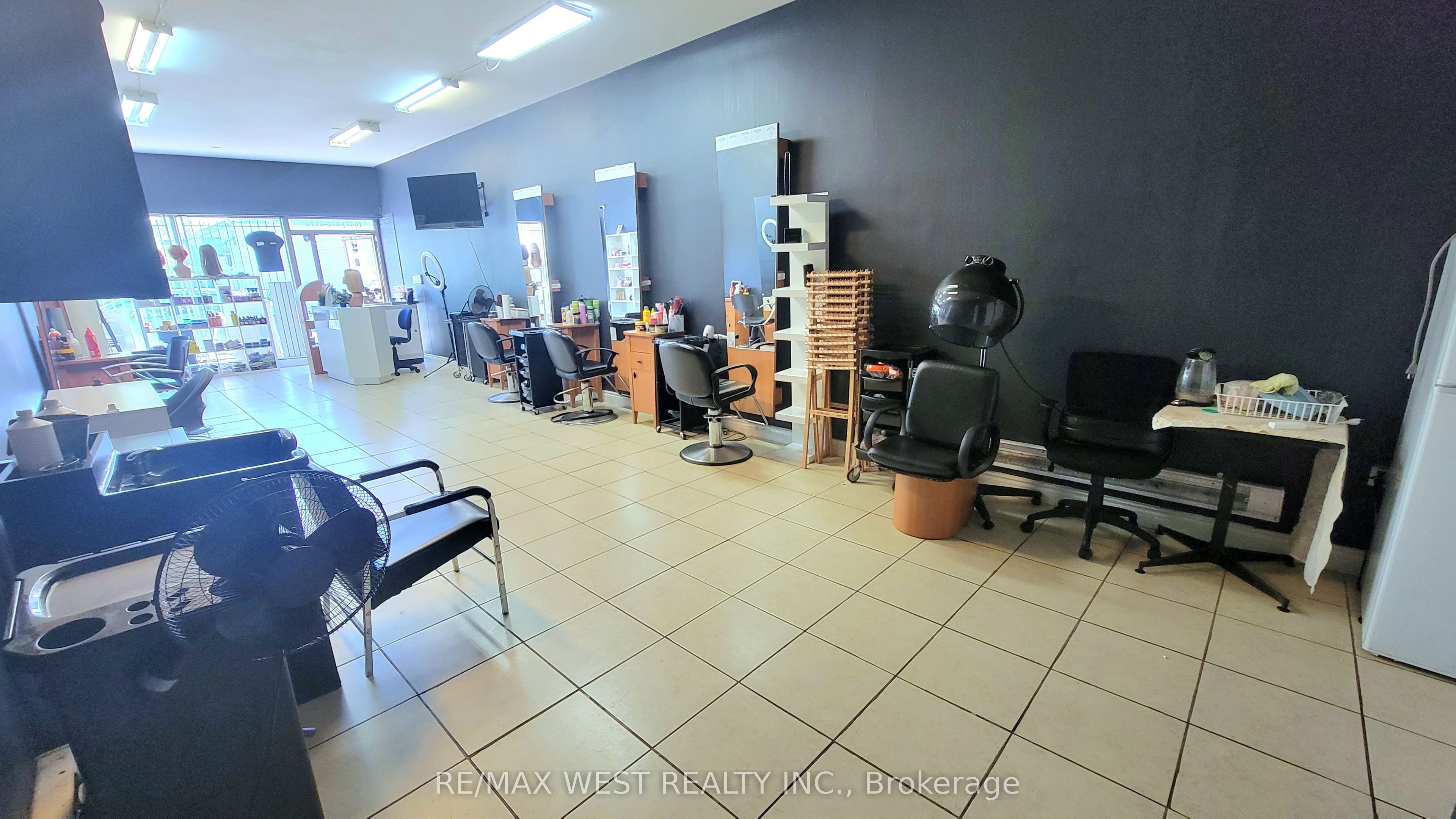 #7 - 1375 Danforth Road Property Photo 17