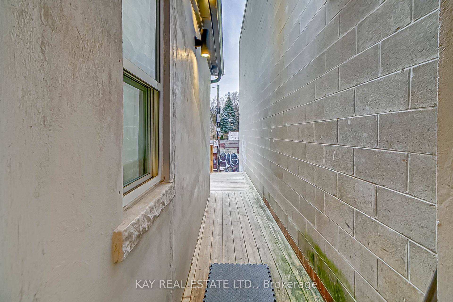 1448 Gerrard Street Property Photo 12
