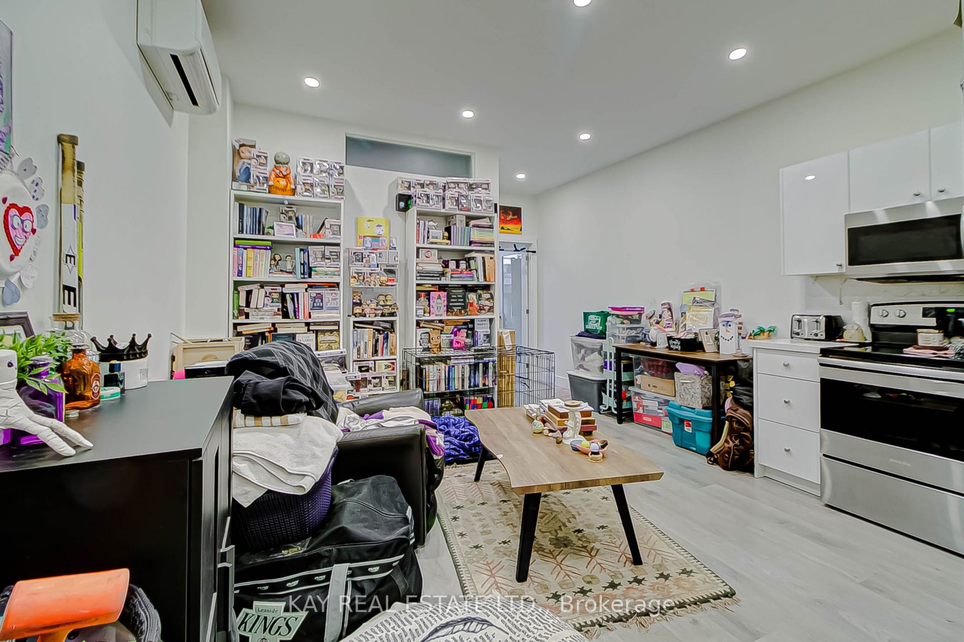 1448 Gerrard Street Property Photo 15