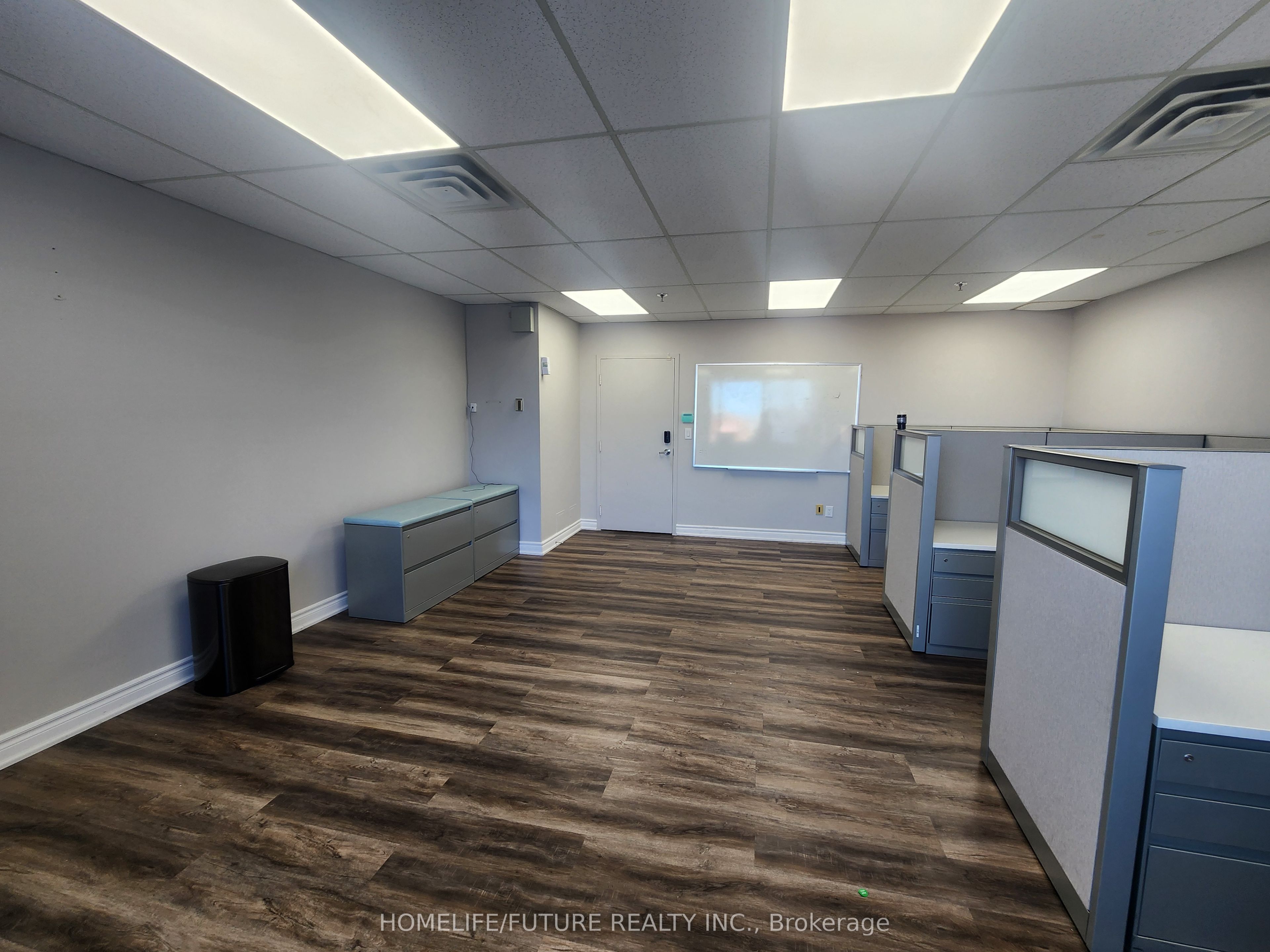 #212 - 3300 Mcnicoll Avenue Property Photo 4