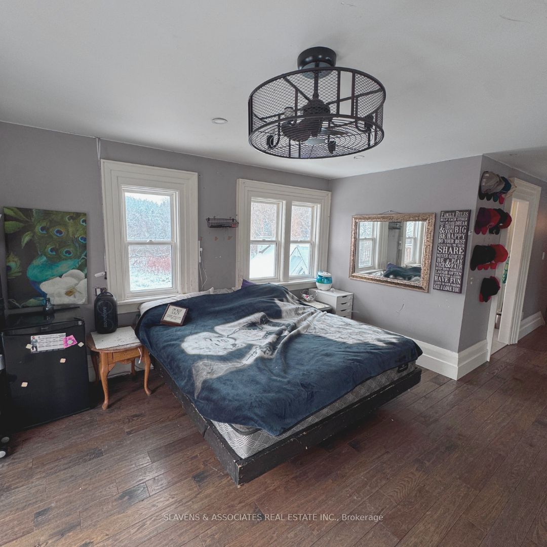 136 King Lane Property Photo 13