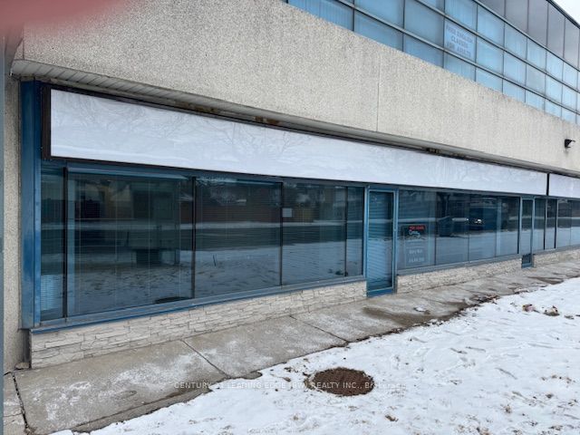 #101 - 3320 Midland Avenue Property Photo 2