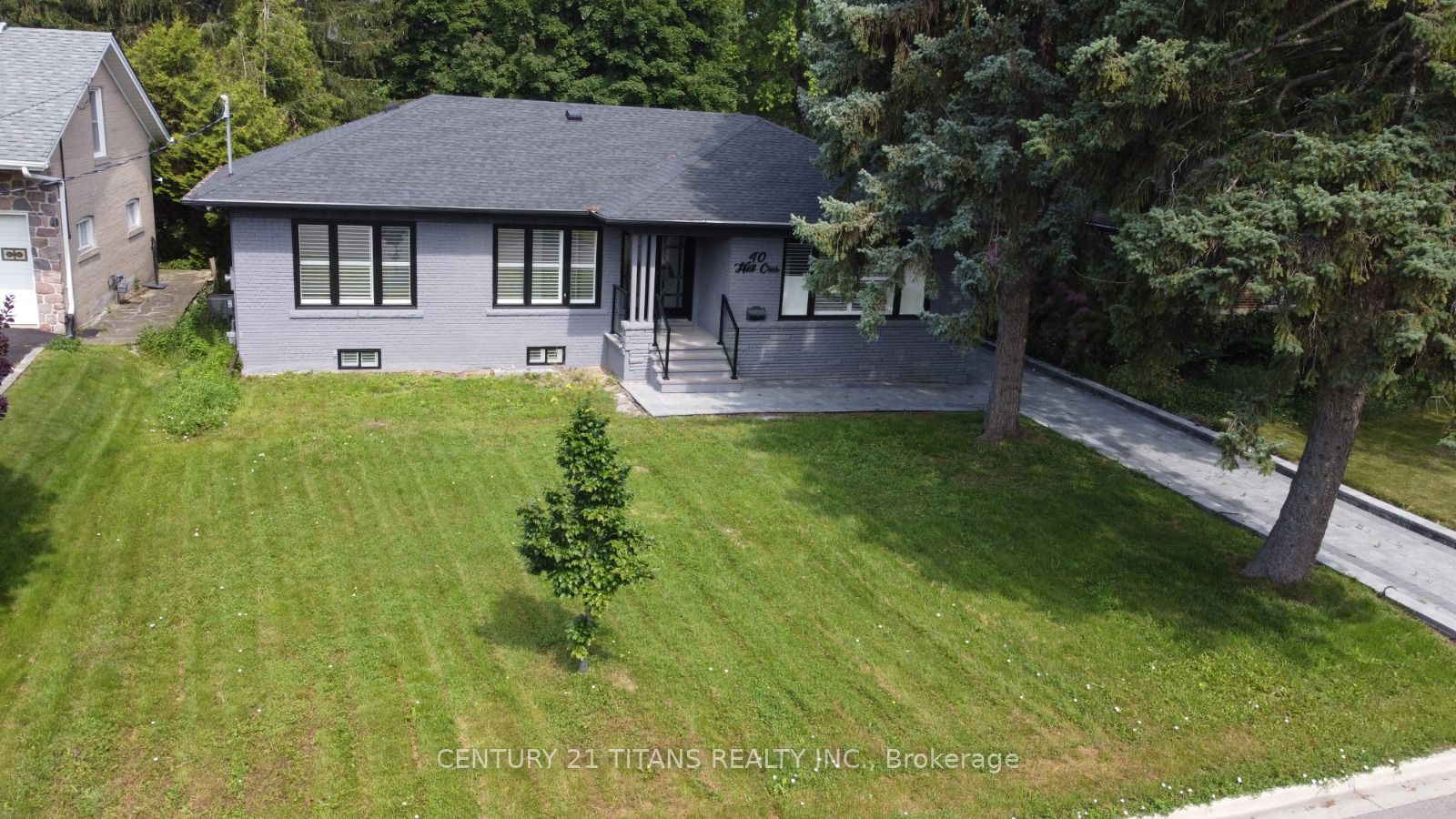 40 Hill Crescent Property Photo 1