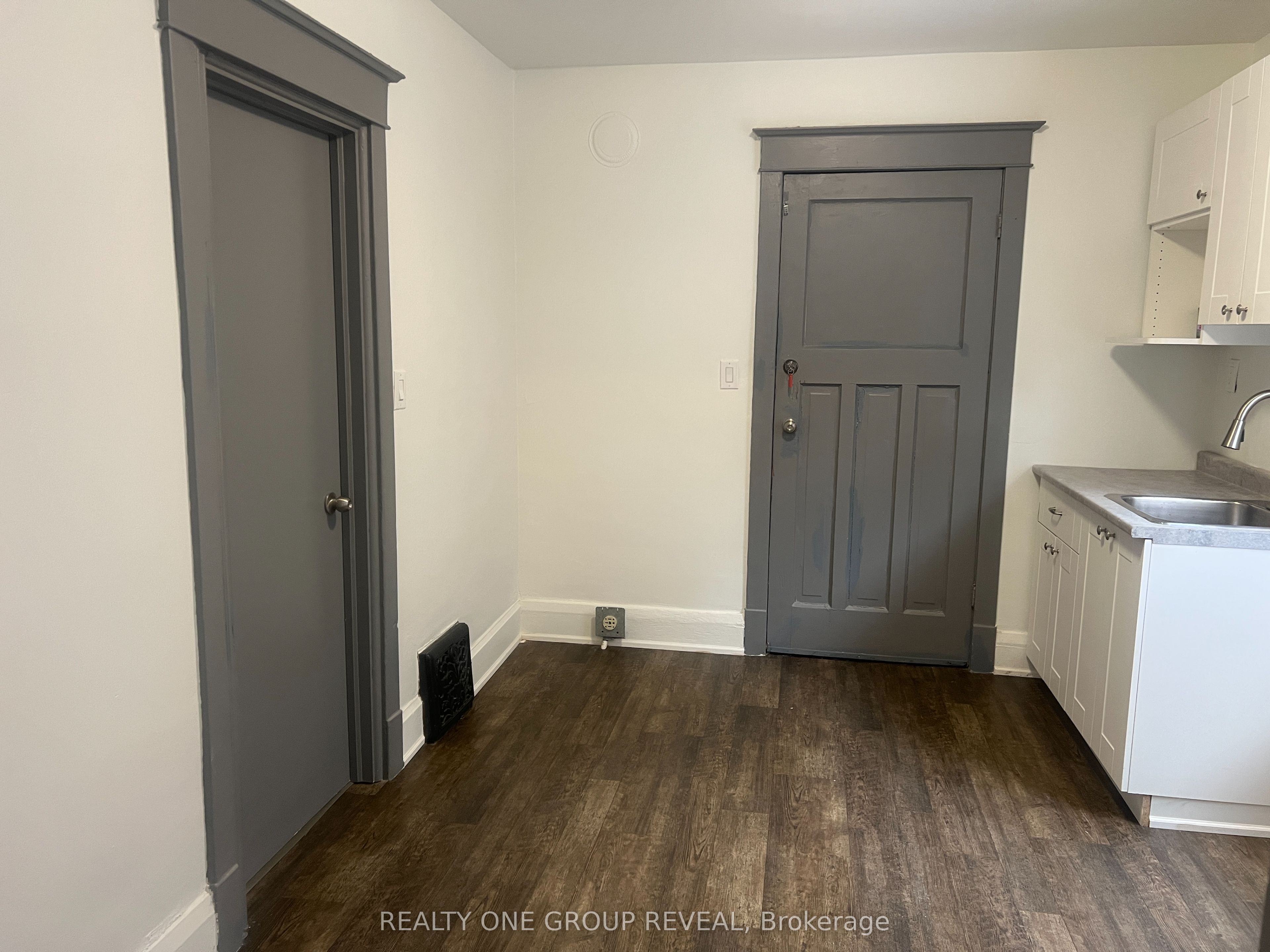 77 Bond Street Property Photo 14