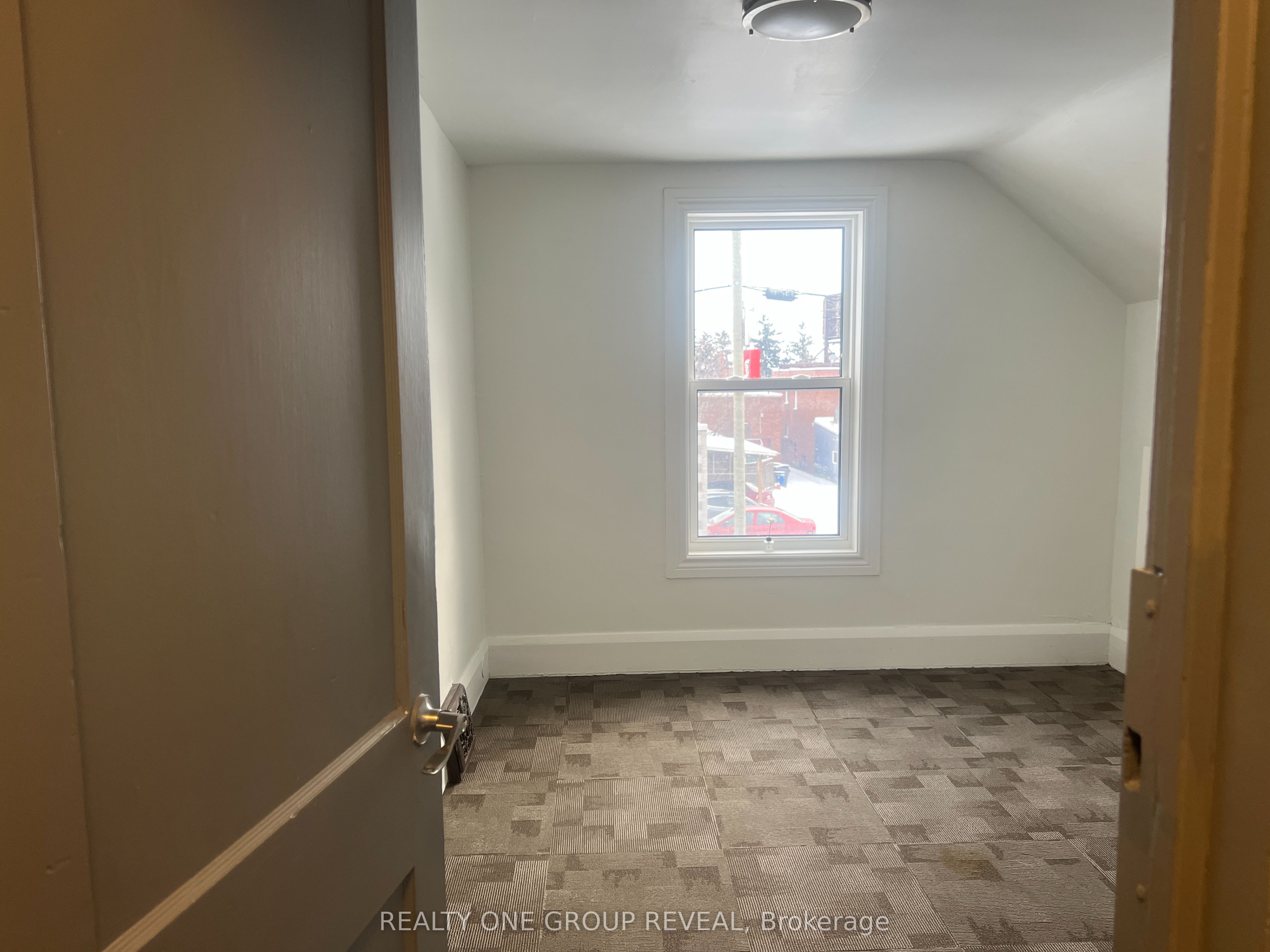 77 Bond Street Property Photo 18