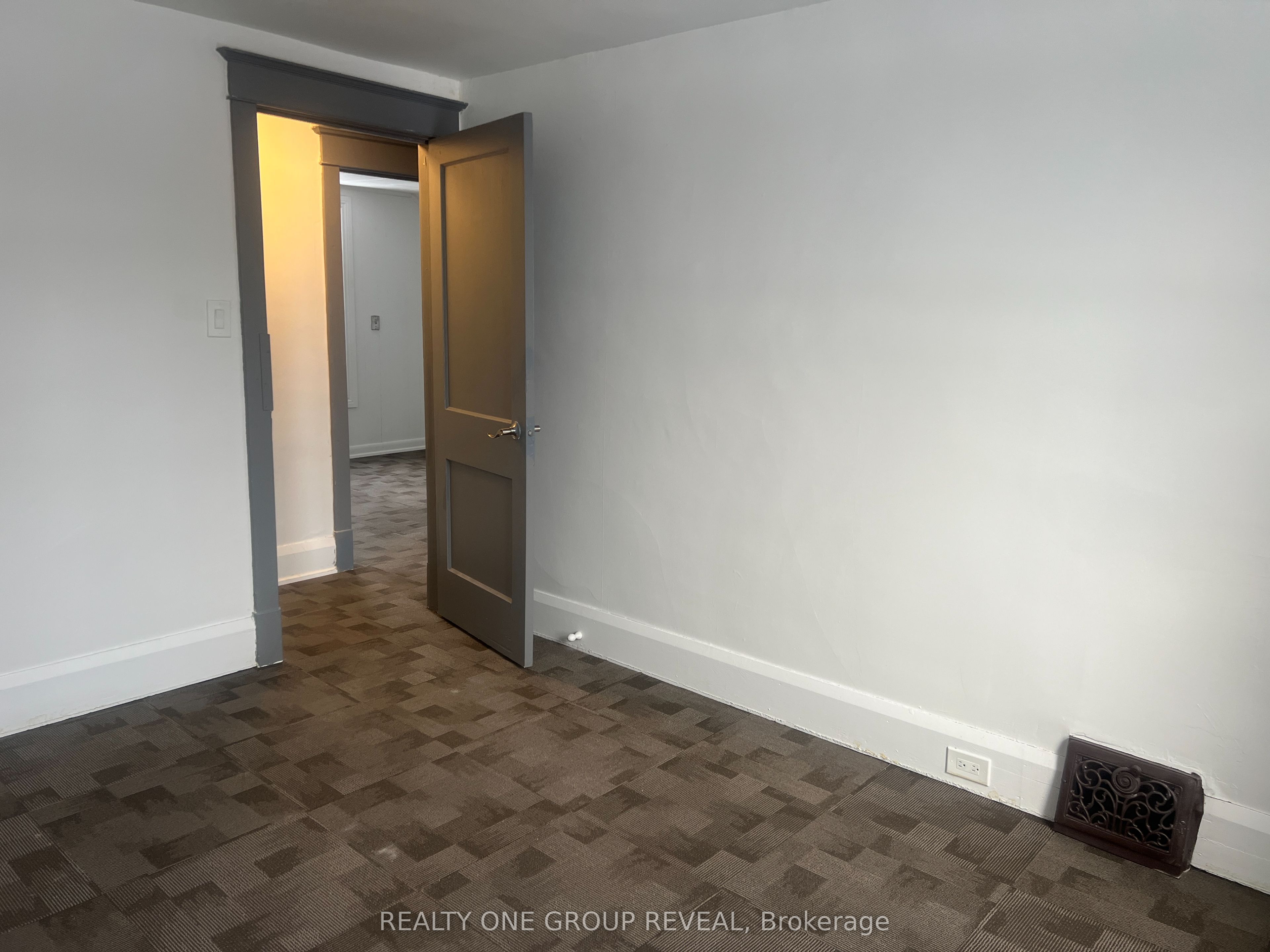 77 Bond Street Property Photo 19