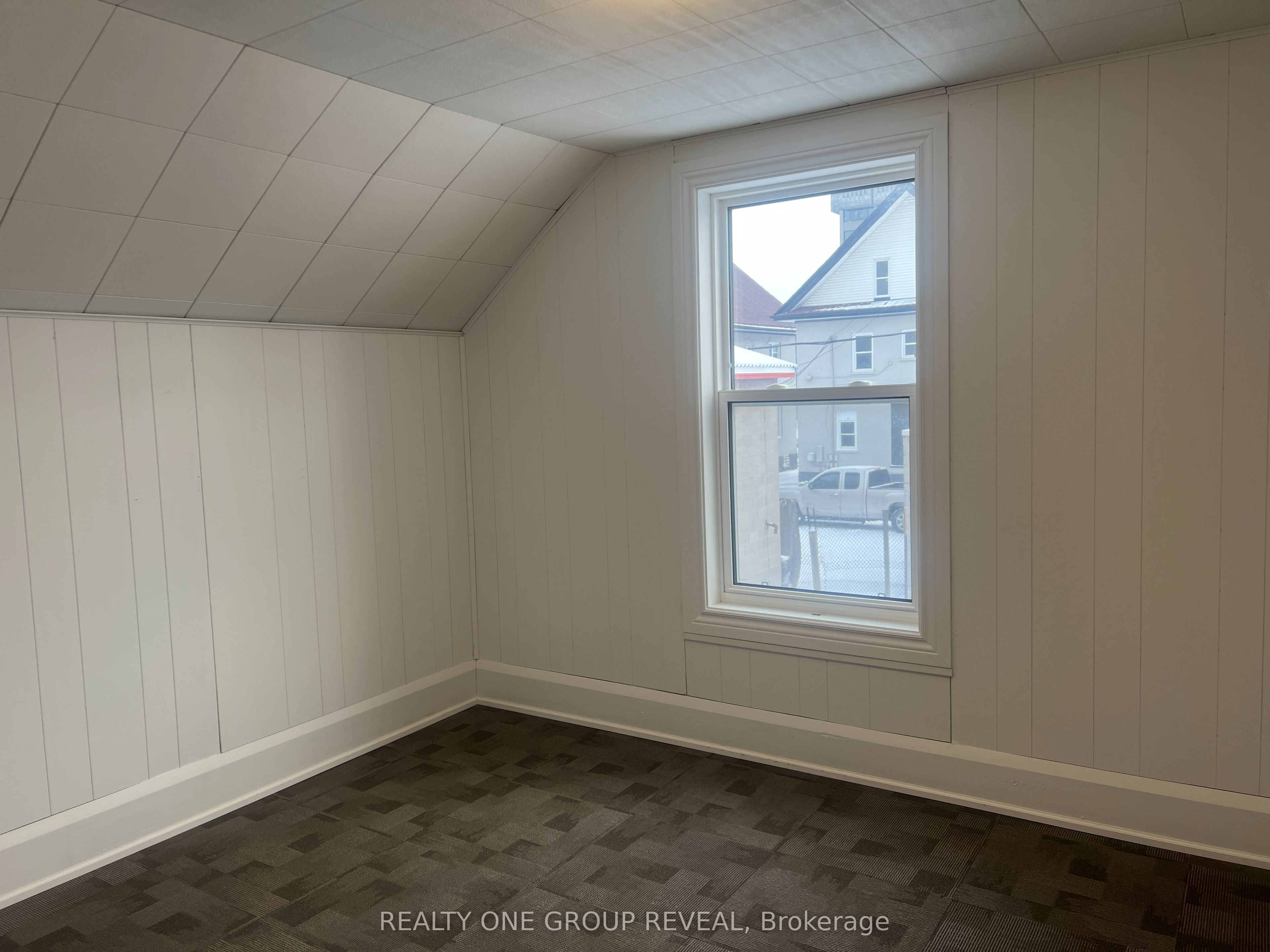 77 Bond Street Property Photo 23