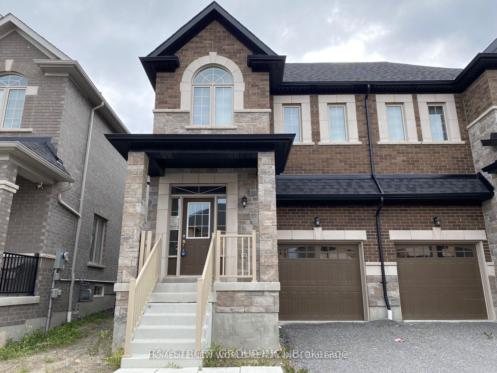 2406 Angora Street Property Photo 1