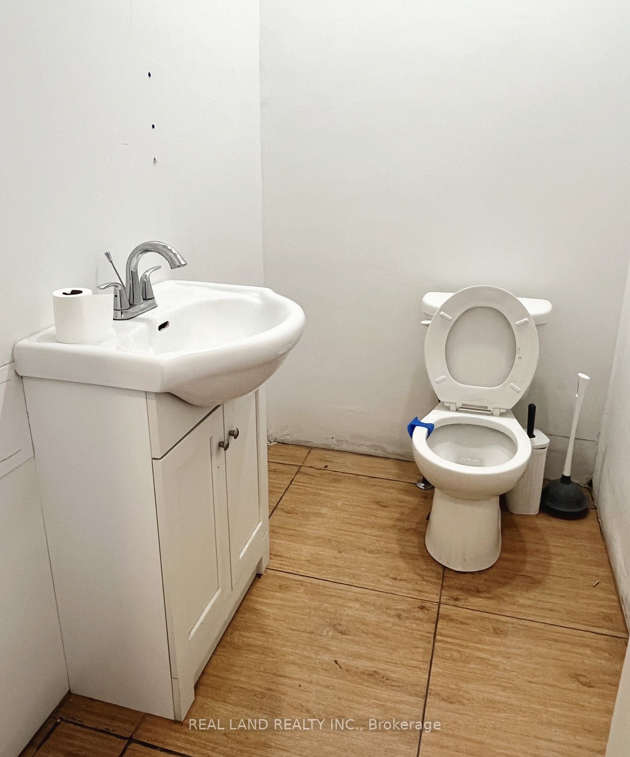 27 King Street Property Photo 13