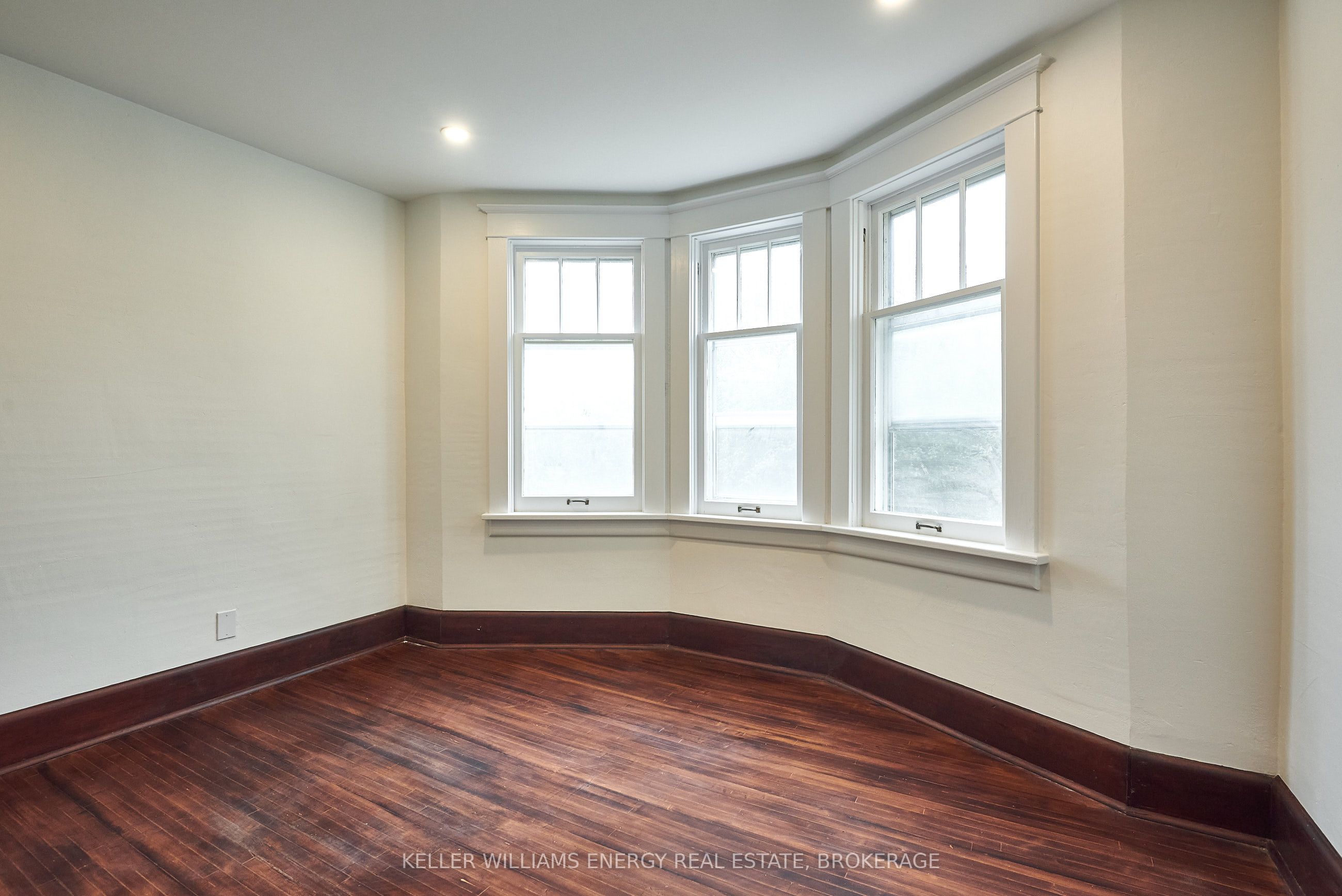 24 Baldwin St Property Photo 23