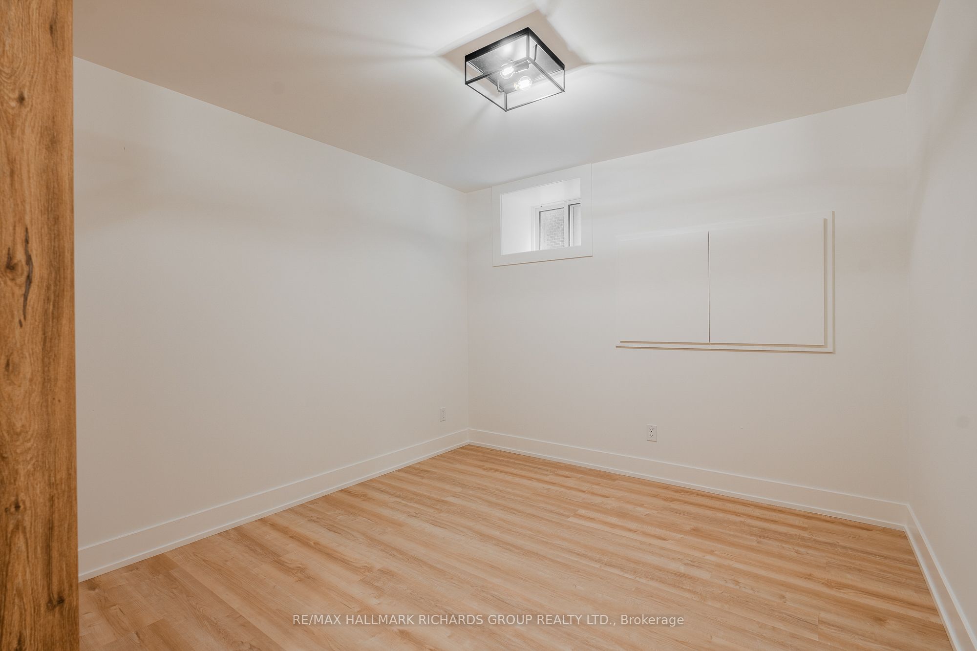 18-20 Wineva Avenue Property Photo 19