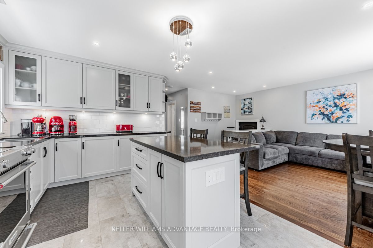 87 Merryfield Drive Property Photo 2