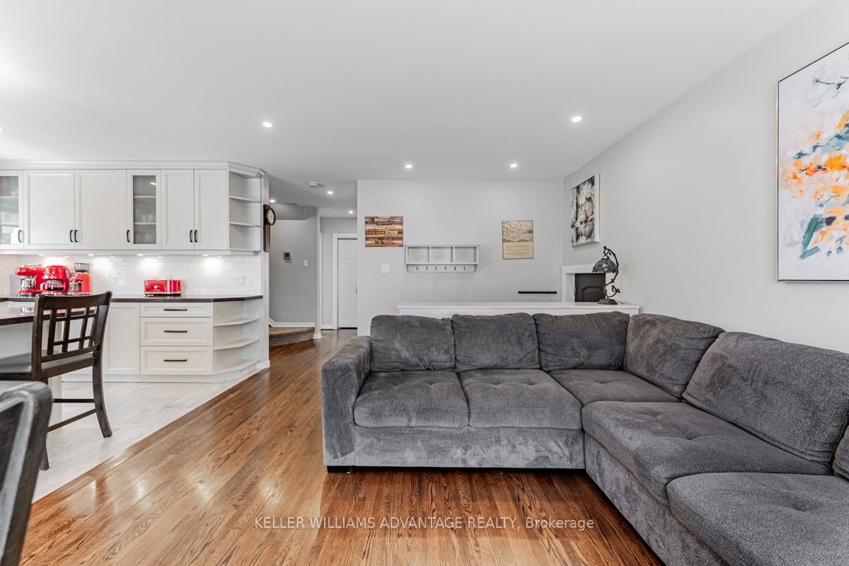 87 Merryfield Drive Property Photo 3