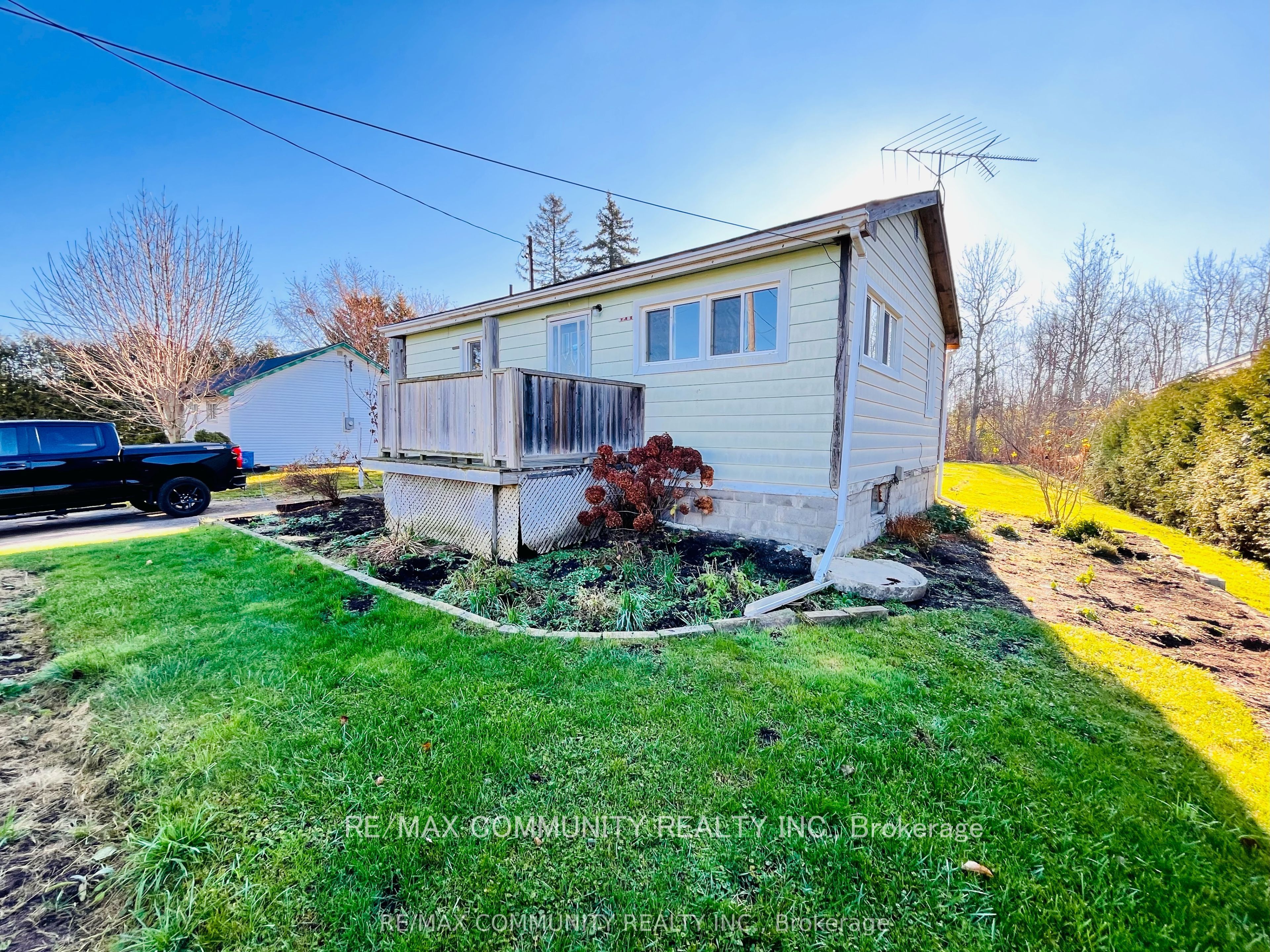 2037 Nash Road Property Photo 1