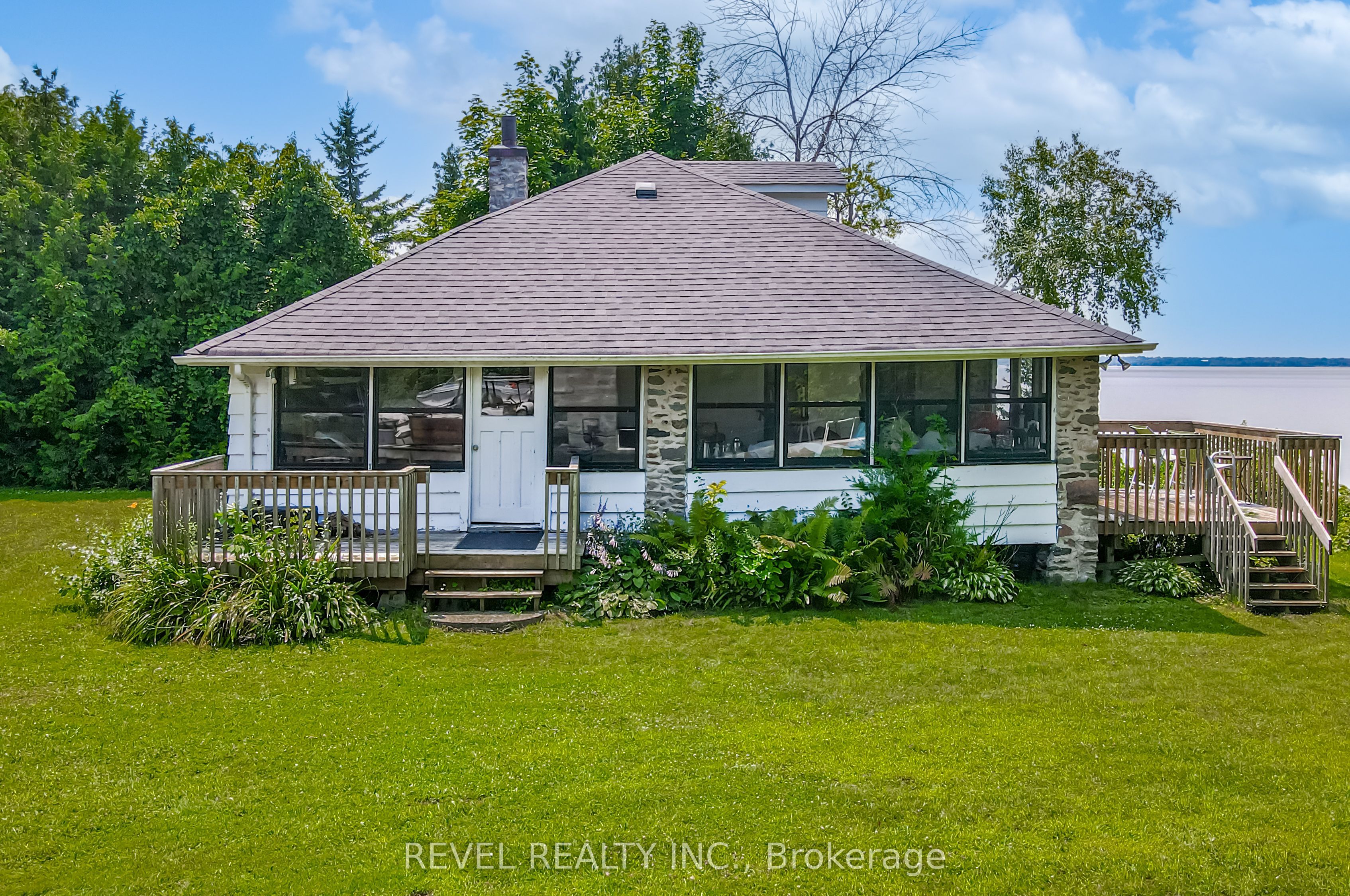 8 Johnstone Lane Property Photo 5