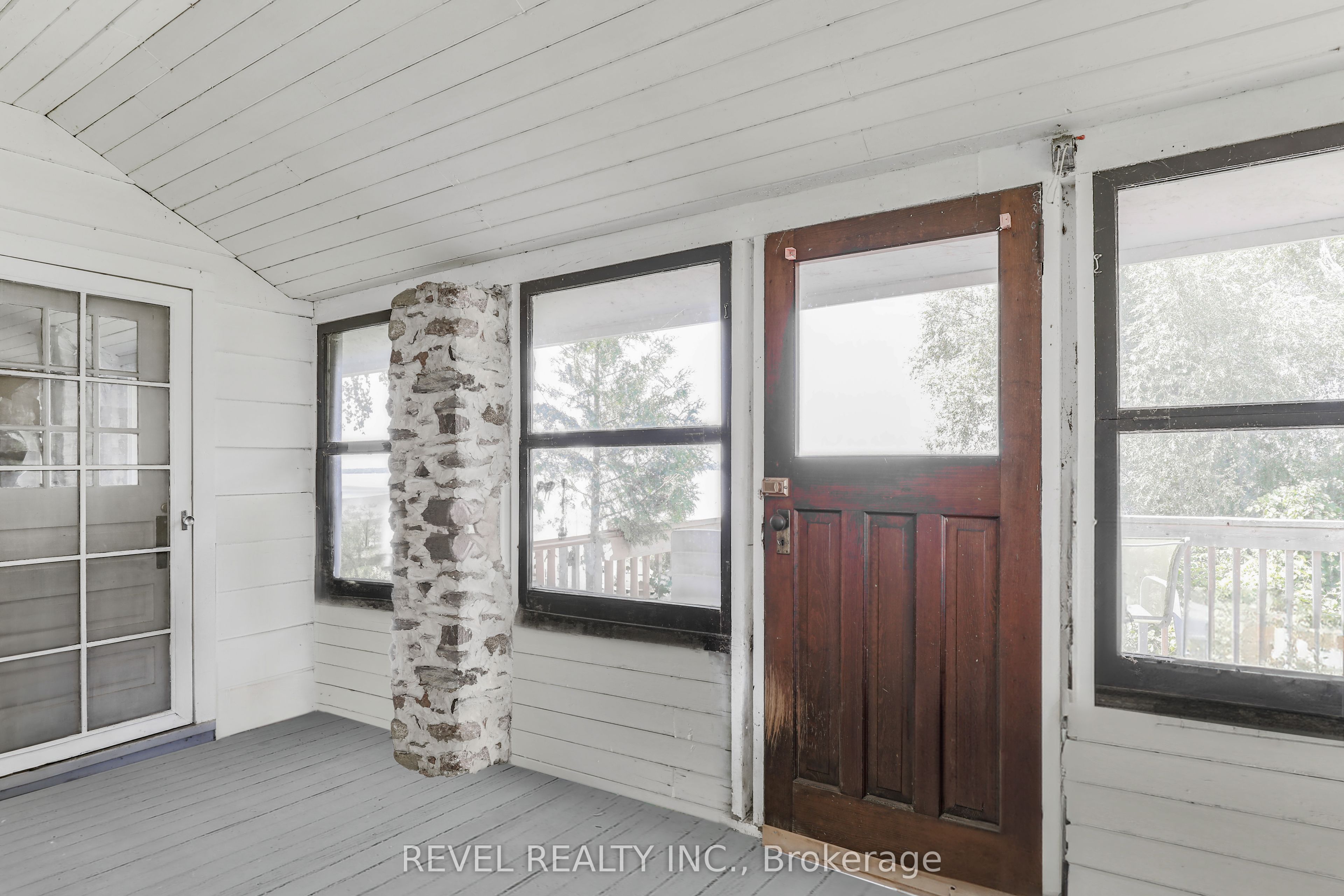 8 Johnstone Lane Property Photo 6