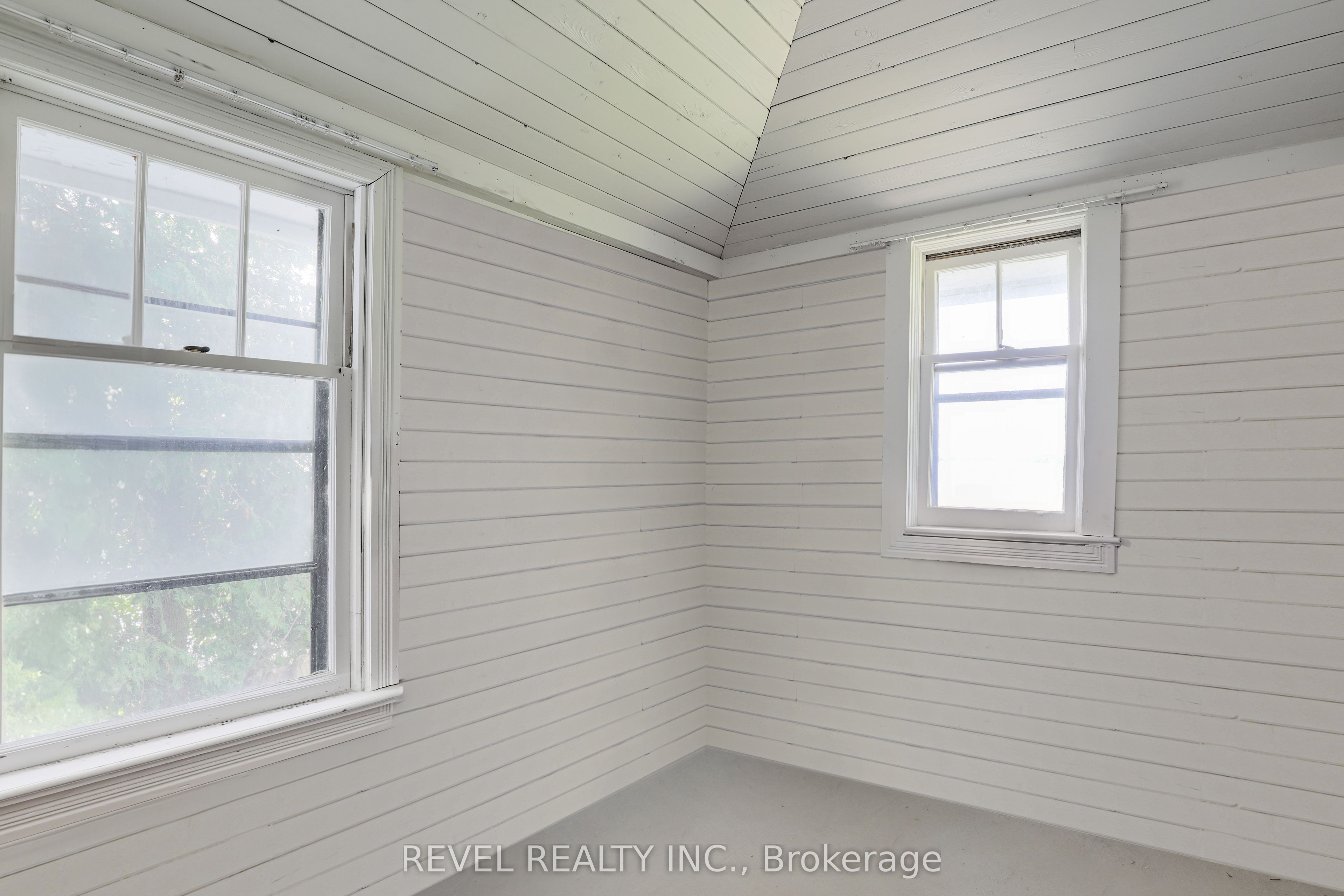 8 Johnstone Lane Property Photo 14